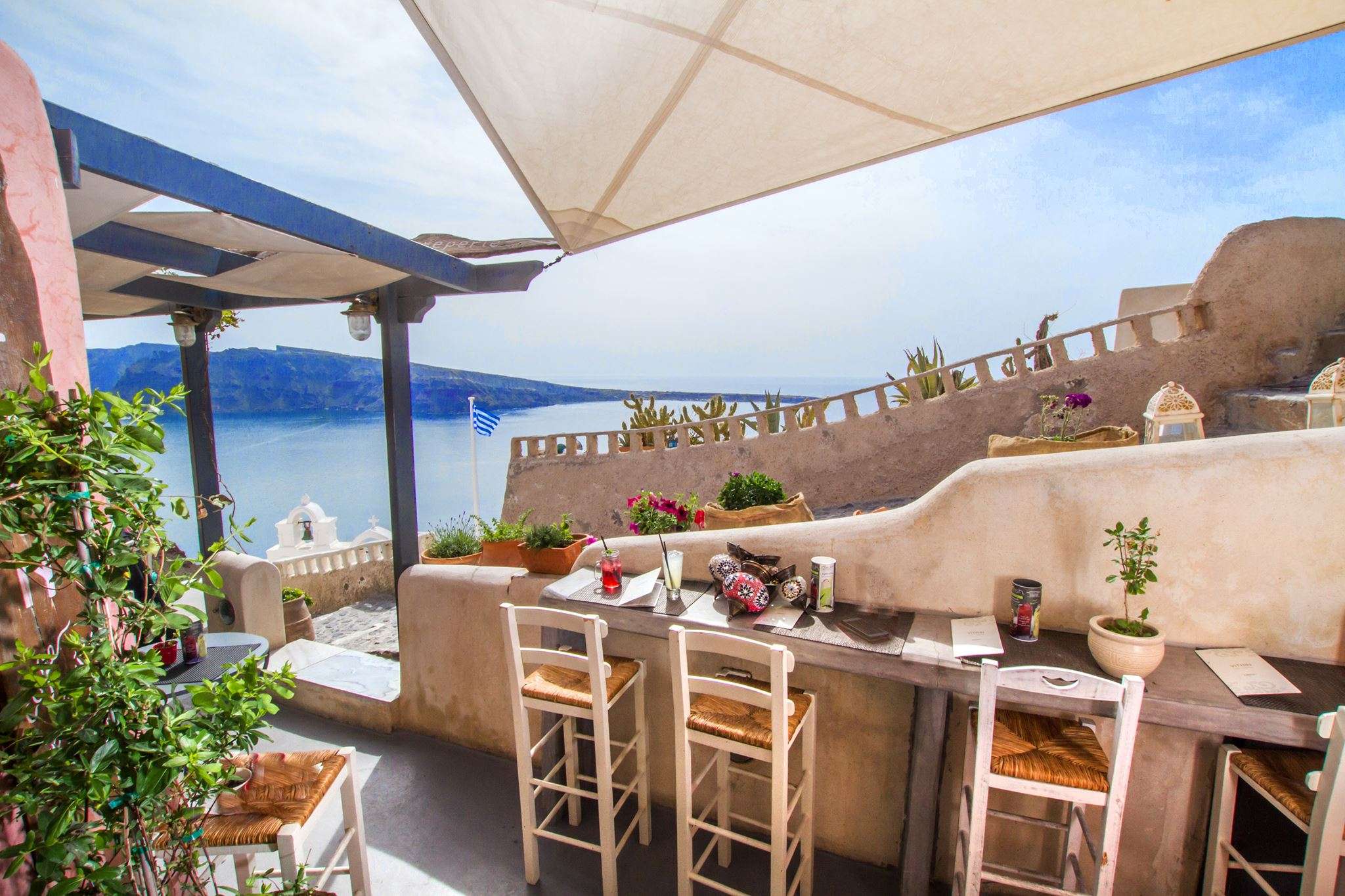 Vitrin Cafe Creperie