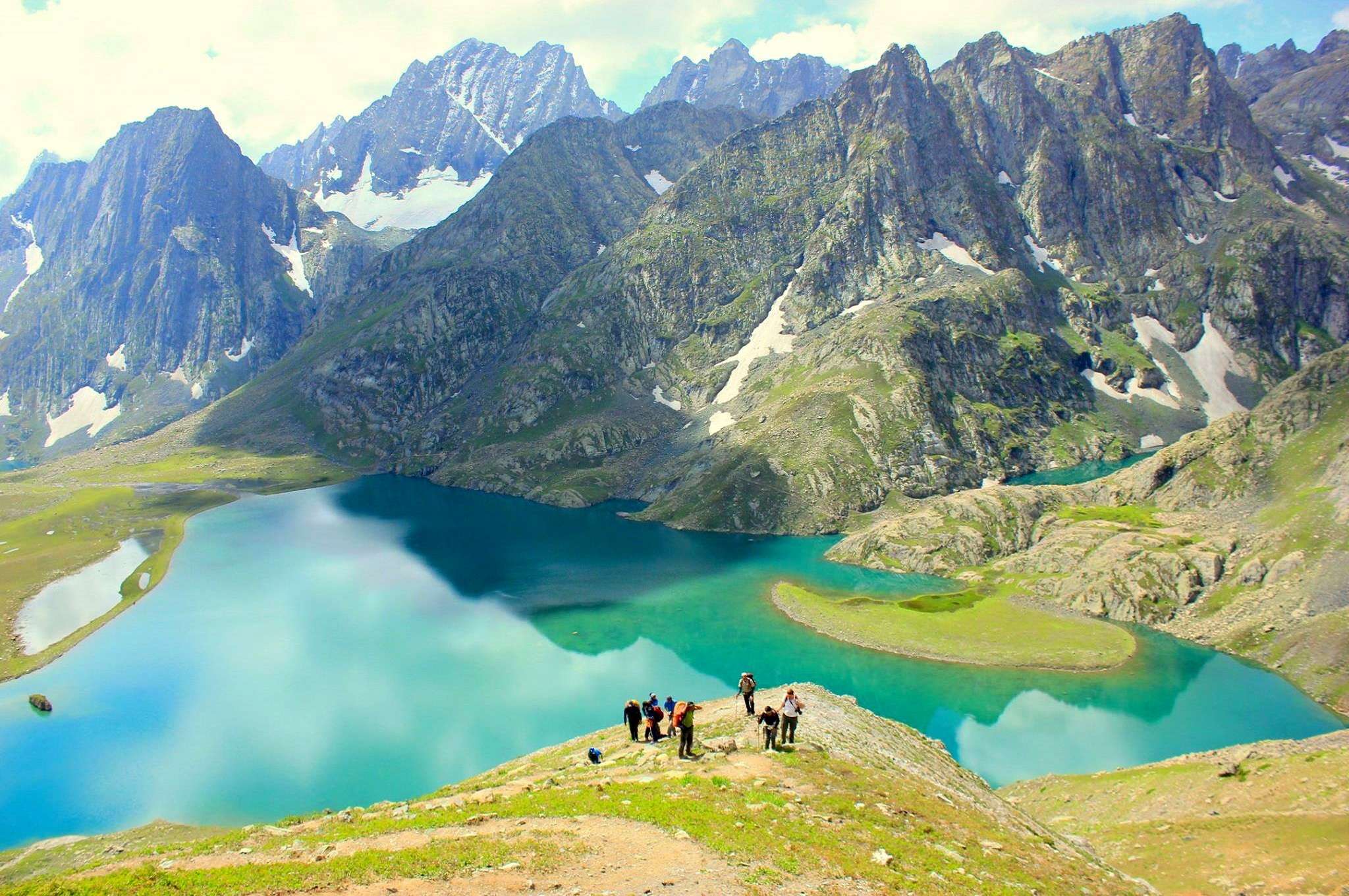 Mashobra Barot Valley Narkanda Scenic Tour Package