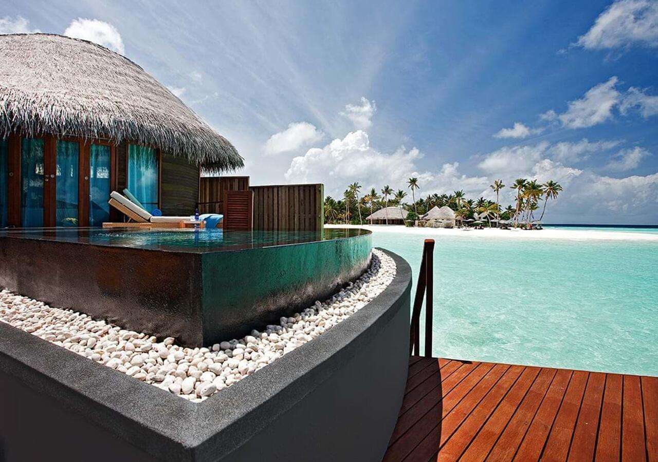 Constance Halaveli Resort