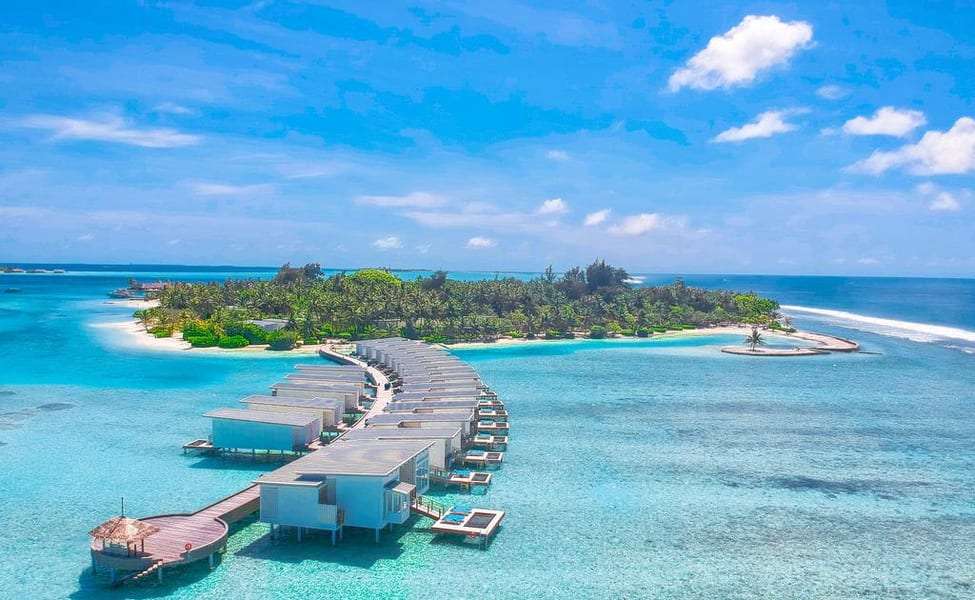 Holiday Inn Resort Kandooma Maldives