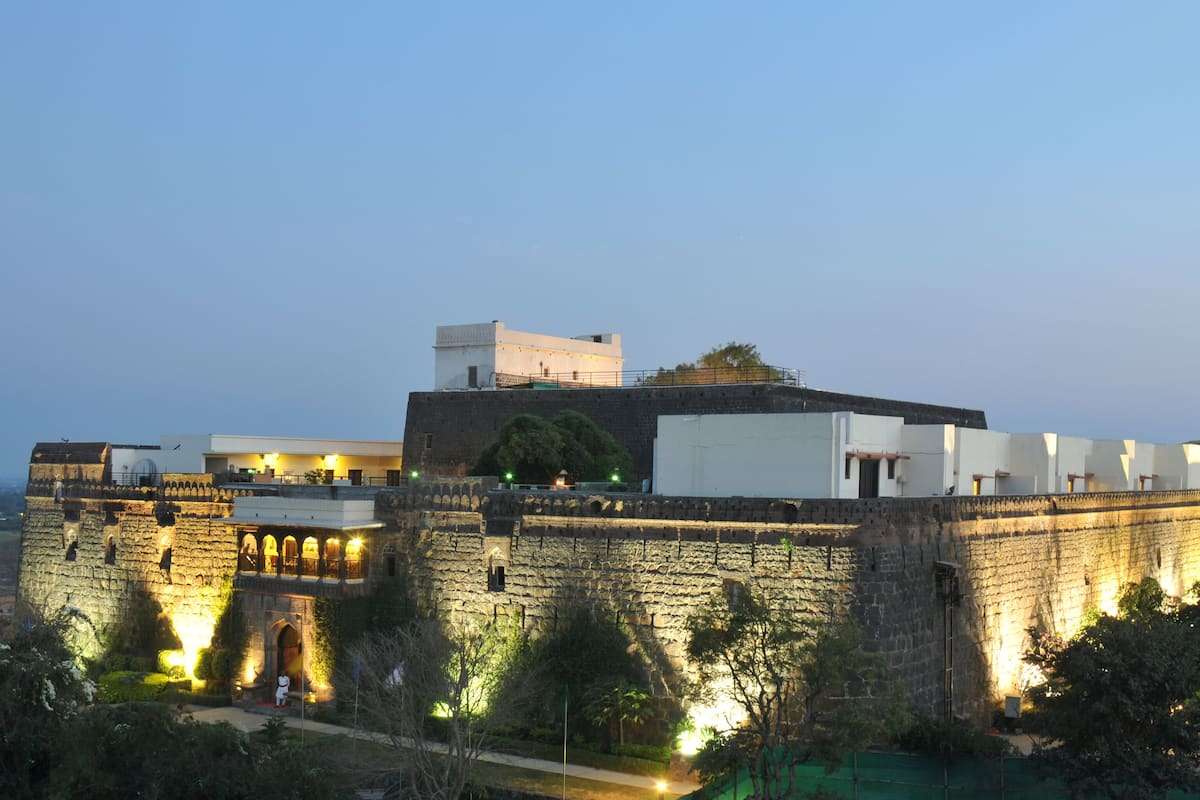 Fort Jadhavgadh (28.1 km from Pune)