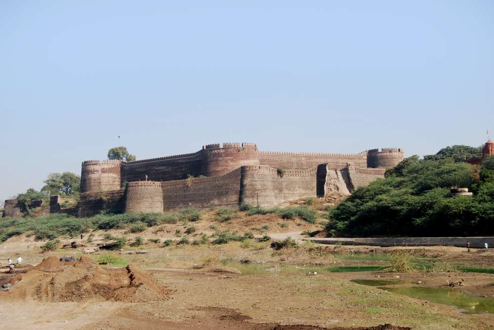 Akola Fort