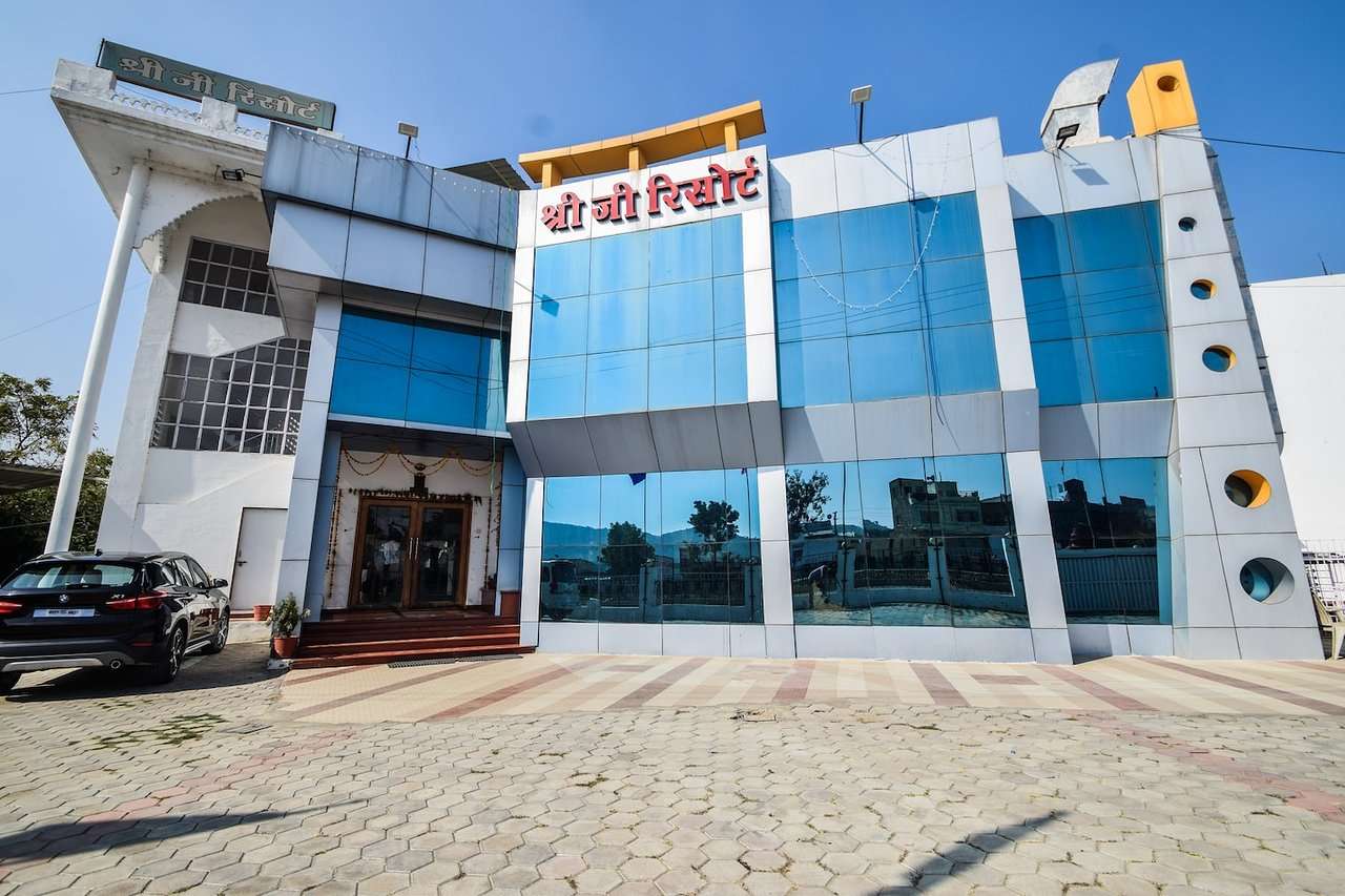Shreeji Resort