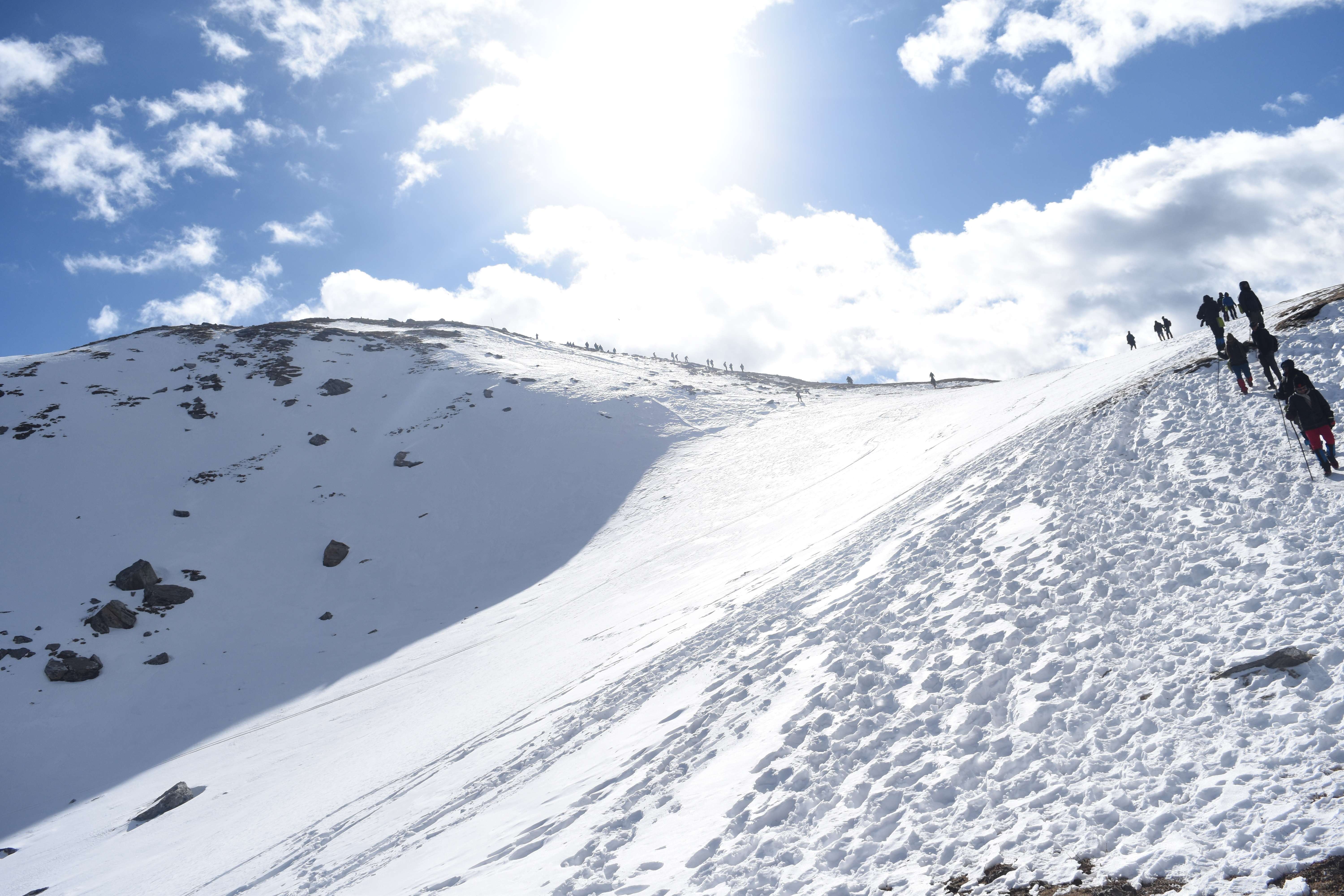 10 Places For Trekking in Manali in November: Upto 35% Off