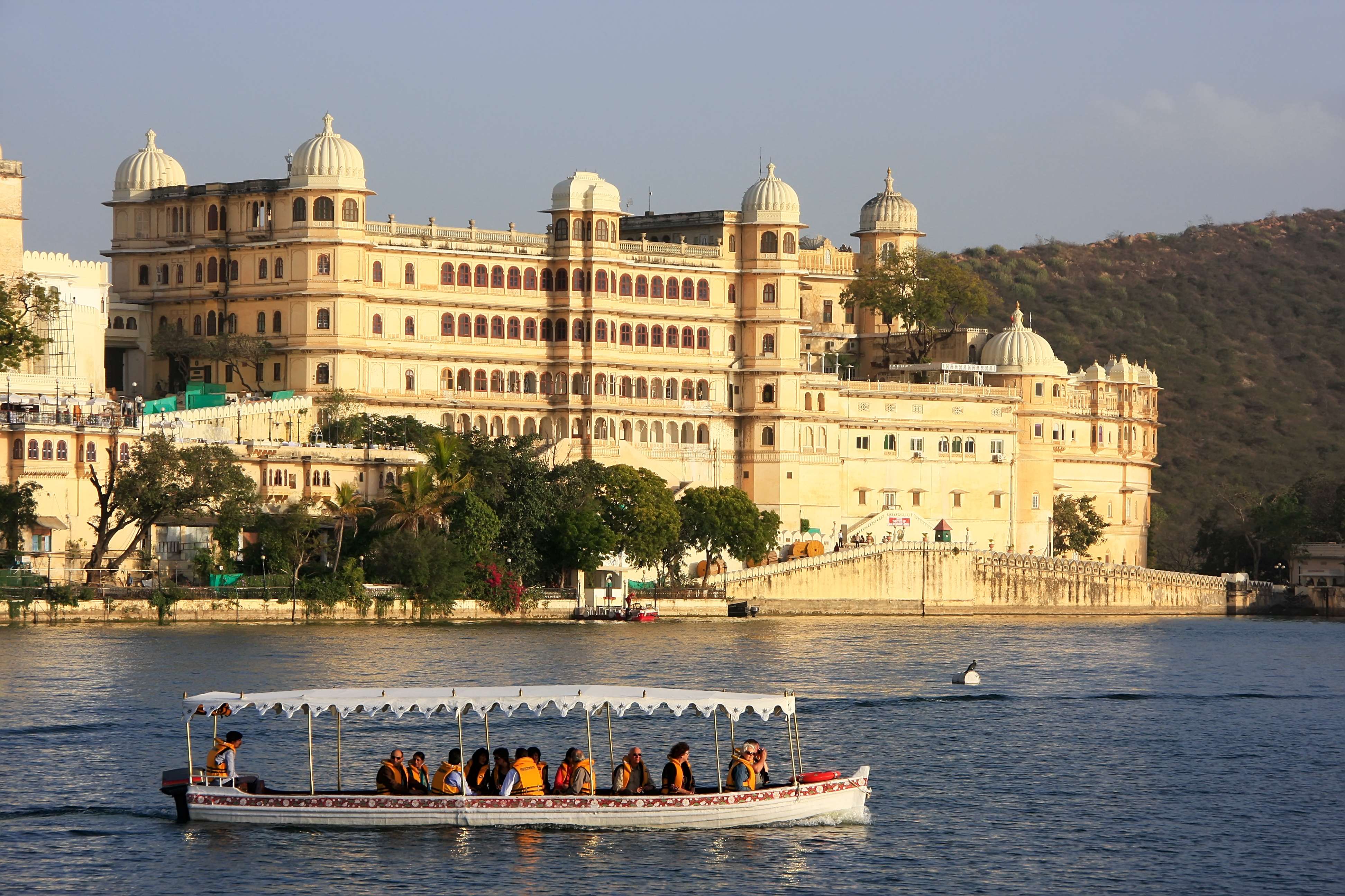 Take a boat ride at Lake pichola 