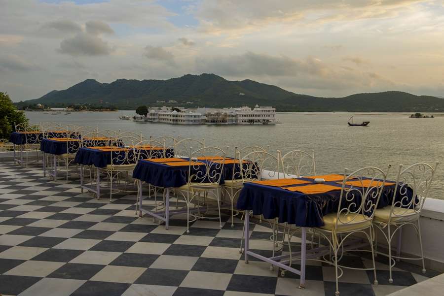 Taste the Rajasthani Cuisine at Jagat Niwas