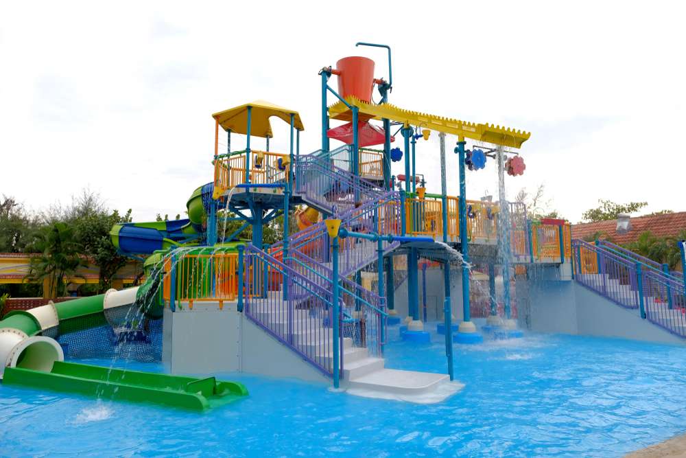 Dream World Water Park Resort