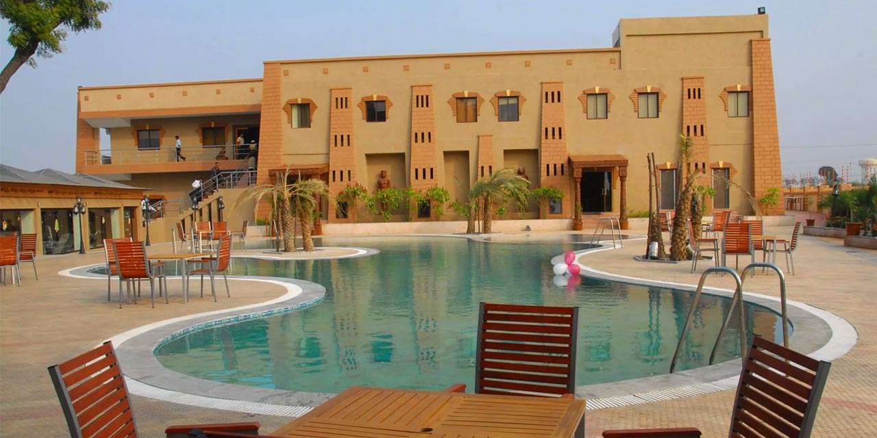 Papyrusport Resort, Timmapur