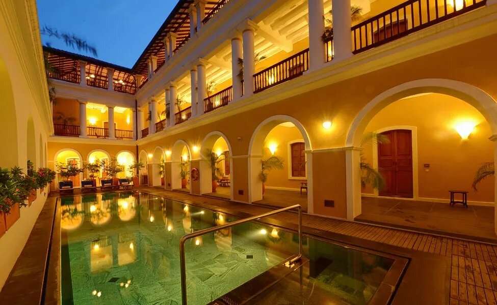 Palais De Mahe Resort