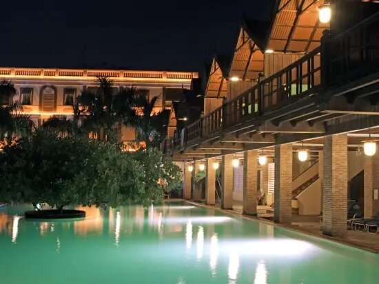 Mango Hill by Poppys