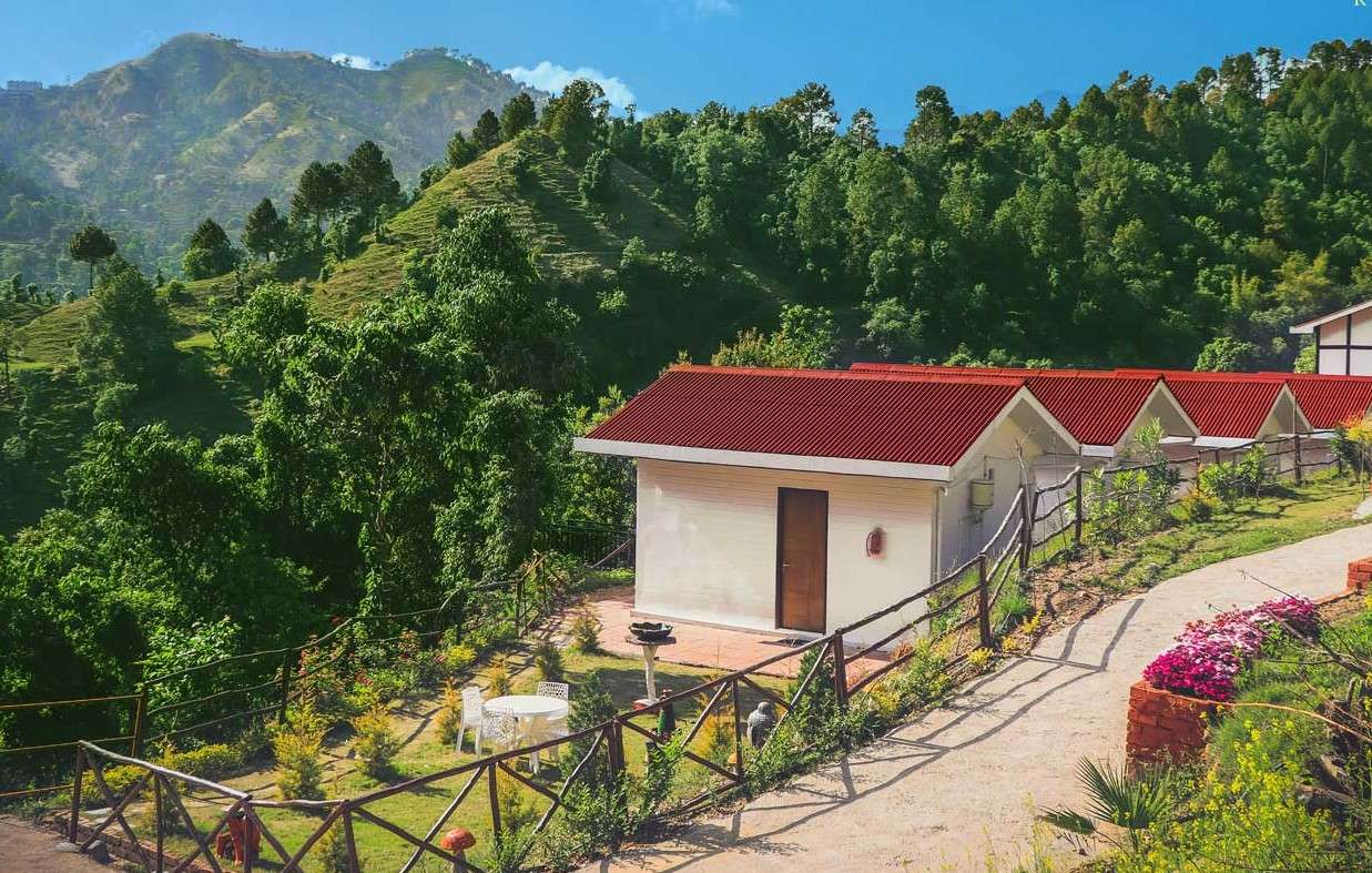 10 Kandaghat Resorts, Book & Get Upto 50% Off