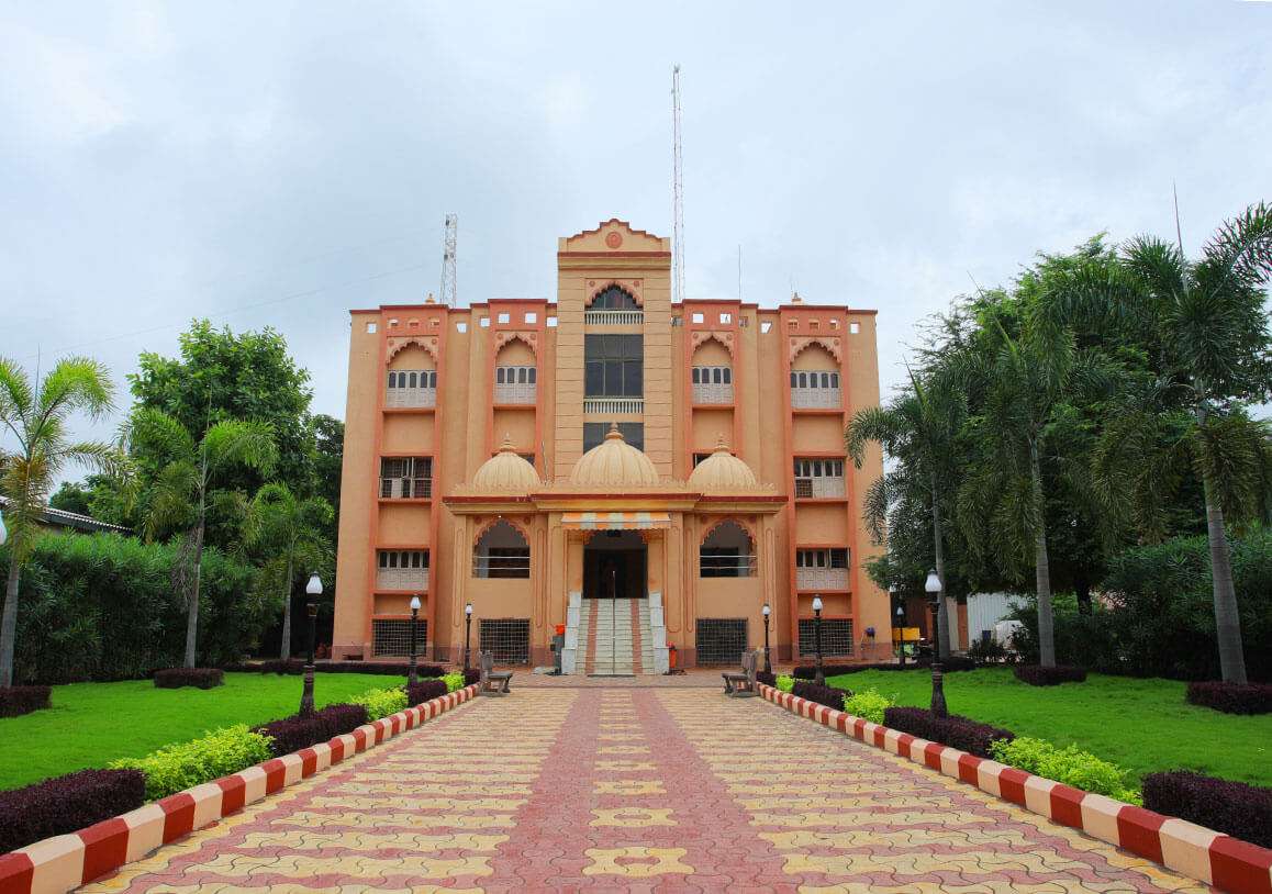 Nilkanth Yatrik Bhuvan