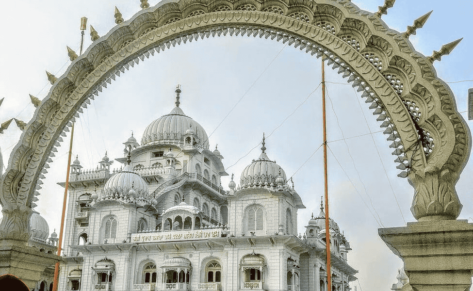 Gurudwara Tour in Patna | Book Now @ 28% off