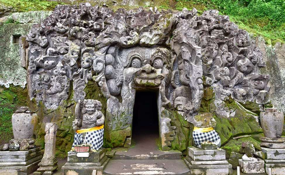 Visit Goa Gajah (Elephant Cave)