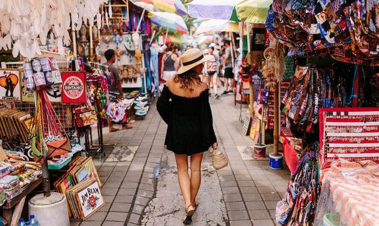 Shopping at Ubud Art Market 