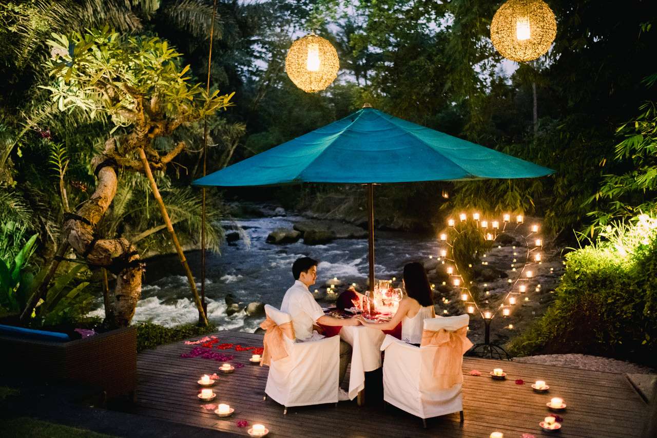 Candlelight Dinner at Swept Away