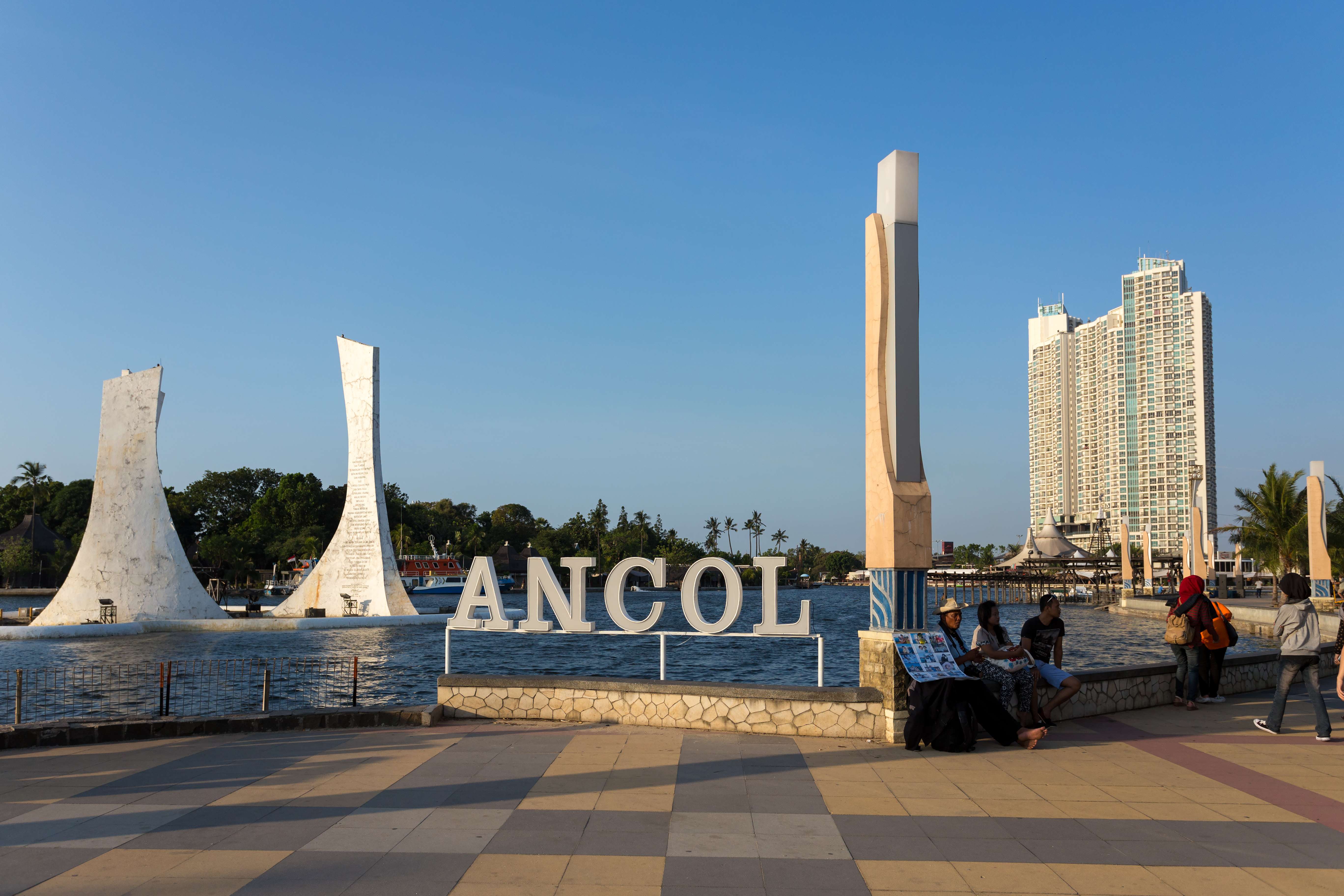 Visit Ancol Dreamland