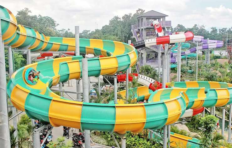 Have fun at Jogja Bay Pirates Adventure Waterpark