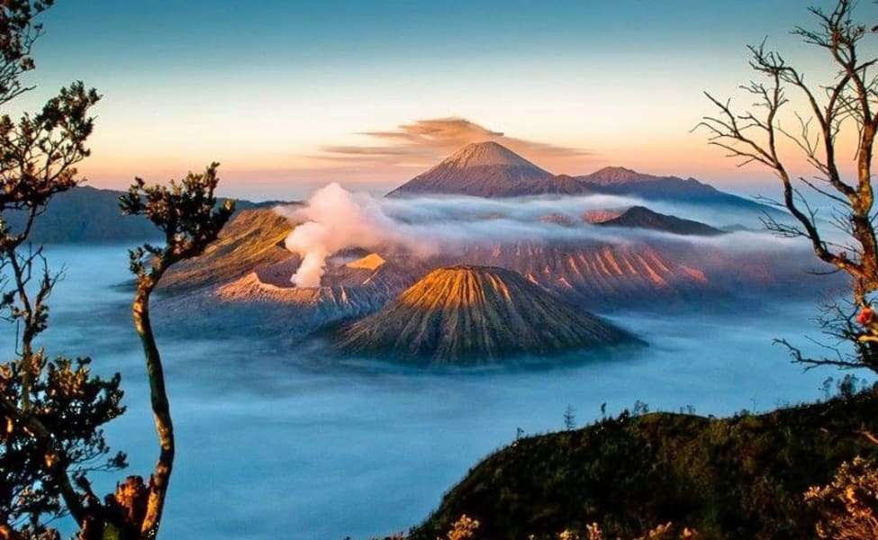 Hike to Mount Bromo