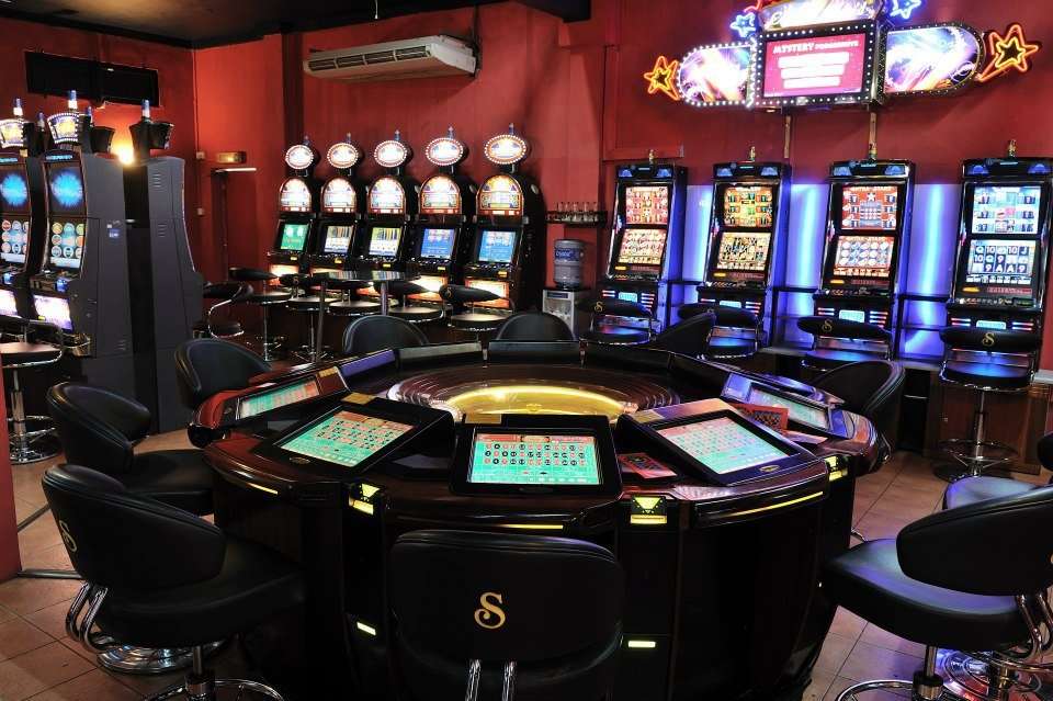 Senator Club Casino Rose Belle