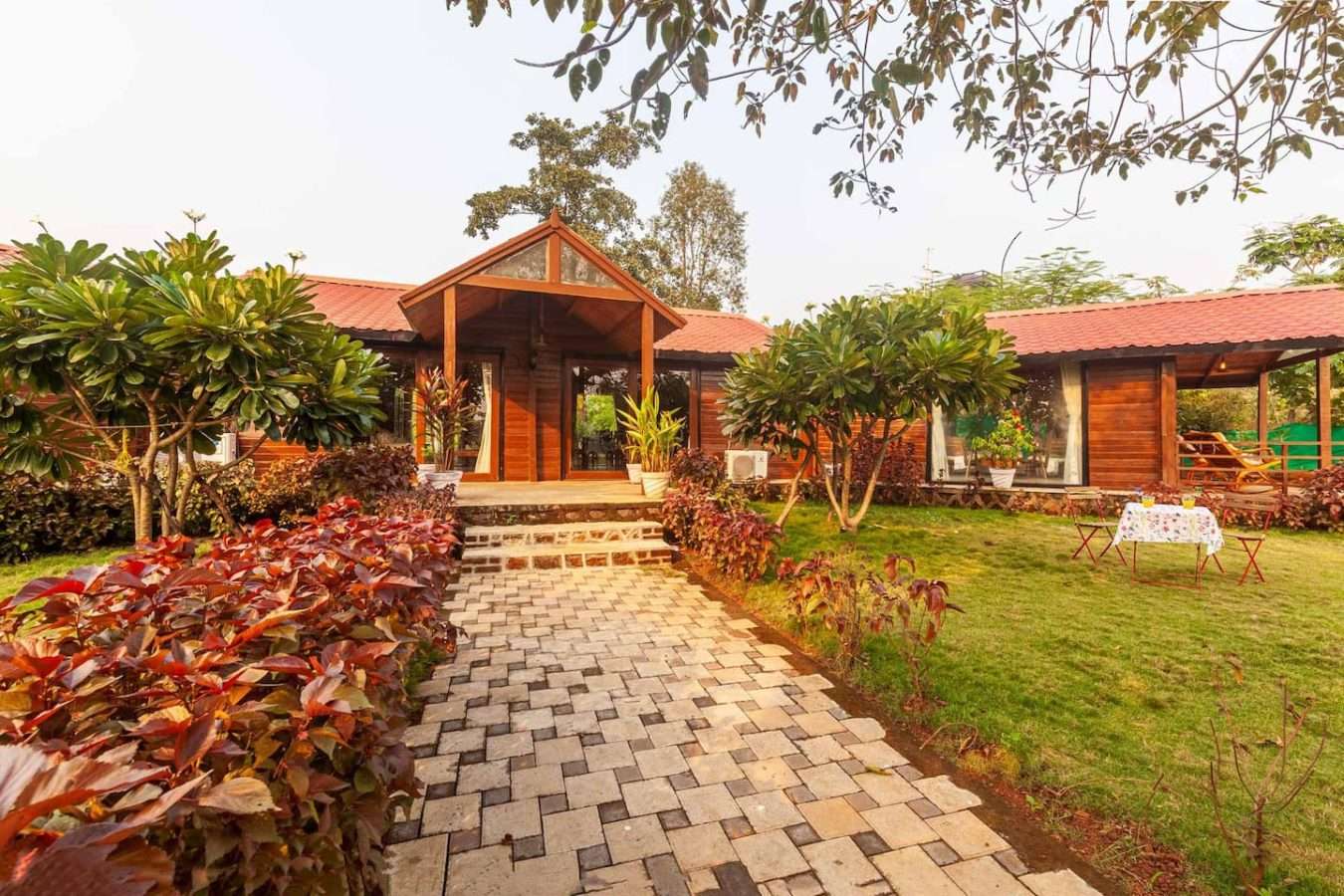 20 Pet friendly Resorts near Mumbai, Book & Get Upto 50% Off