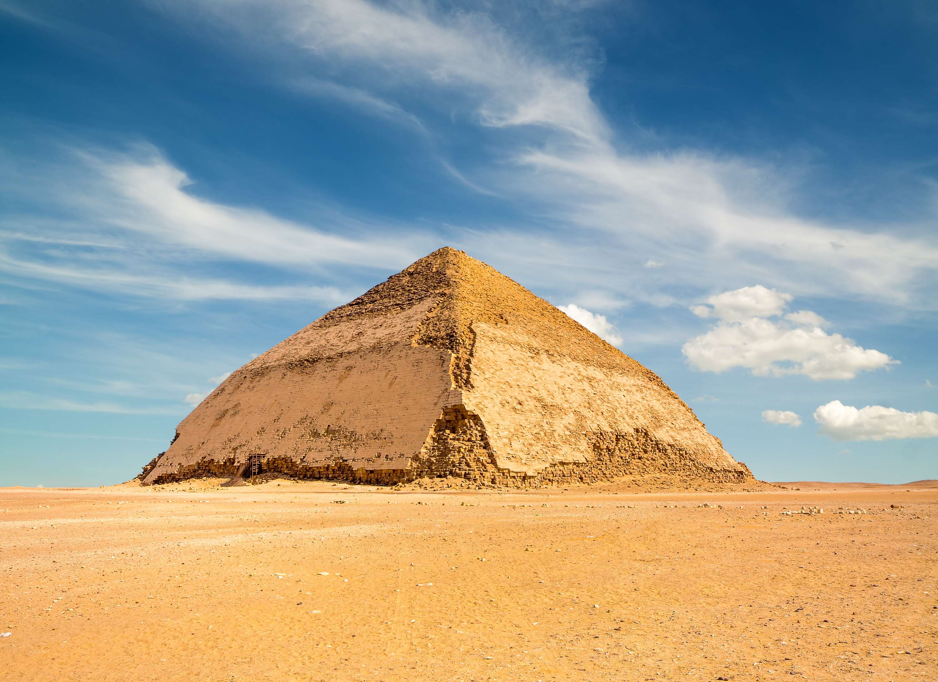 Visit the Red and Bent Pyramid