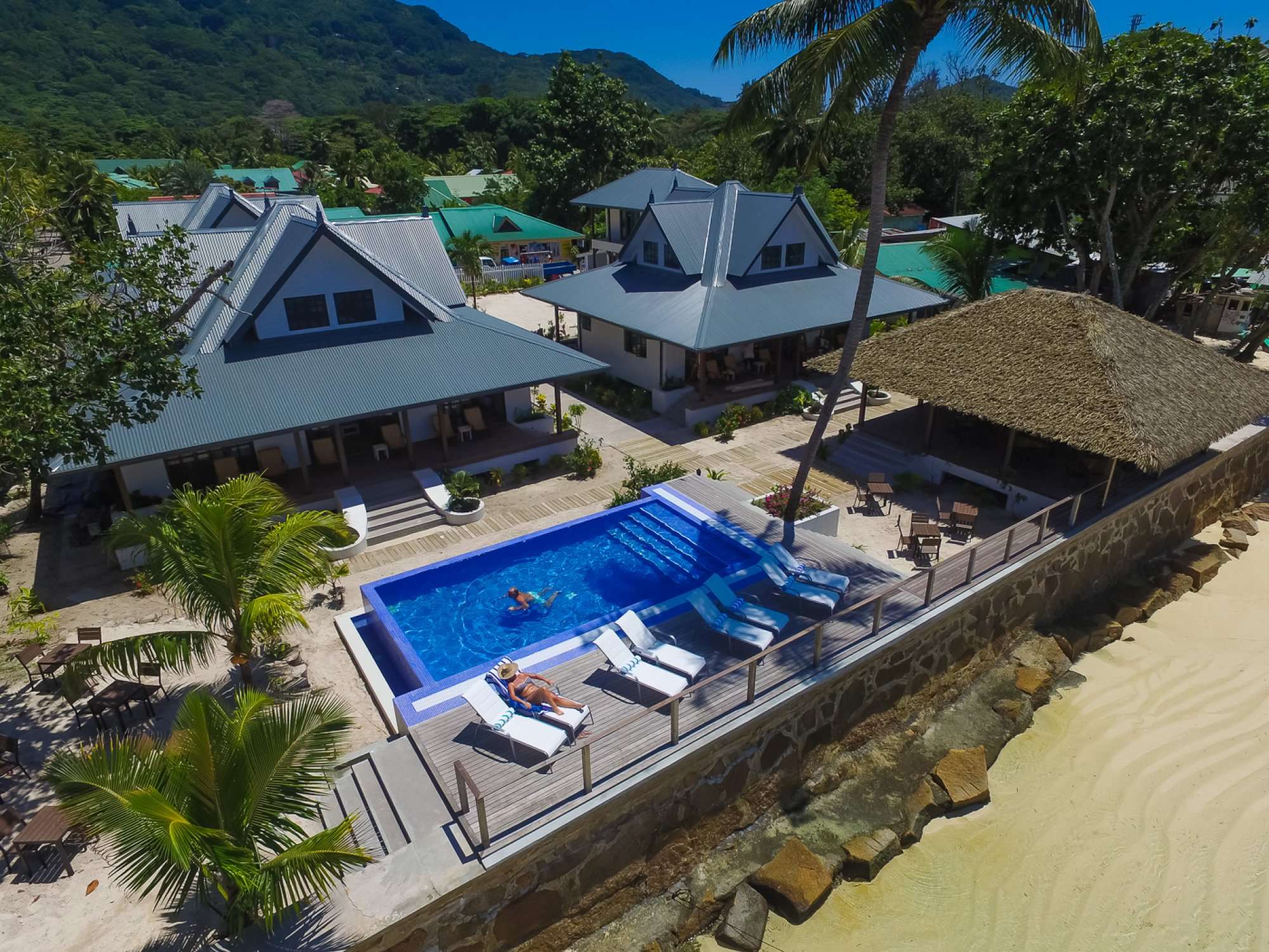 Le Nautique Luxury Waterfront Hotel