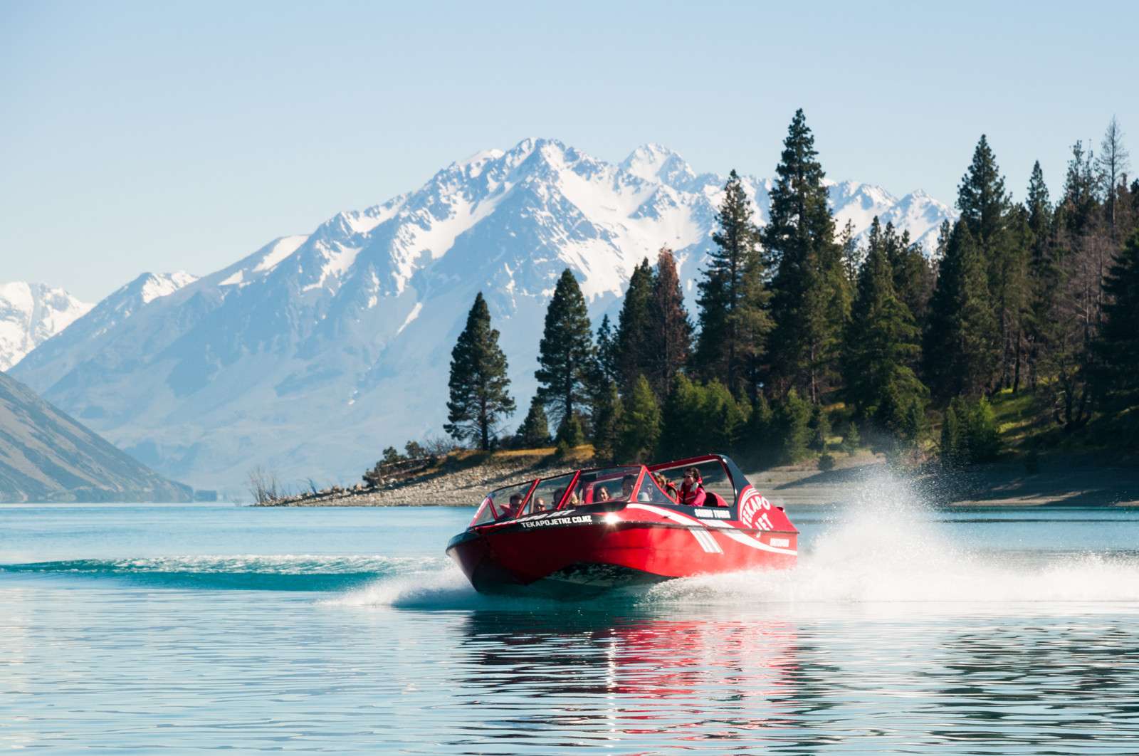 Kayaking at Lake Tekapo