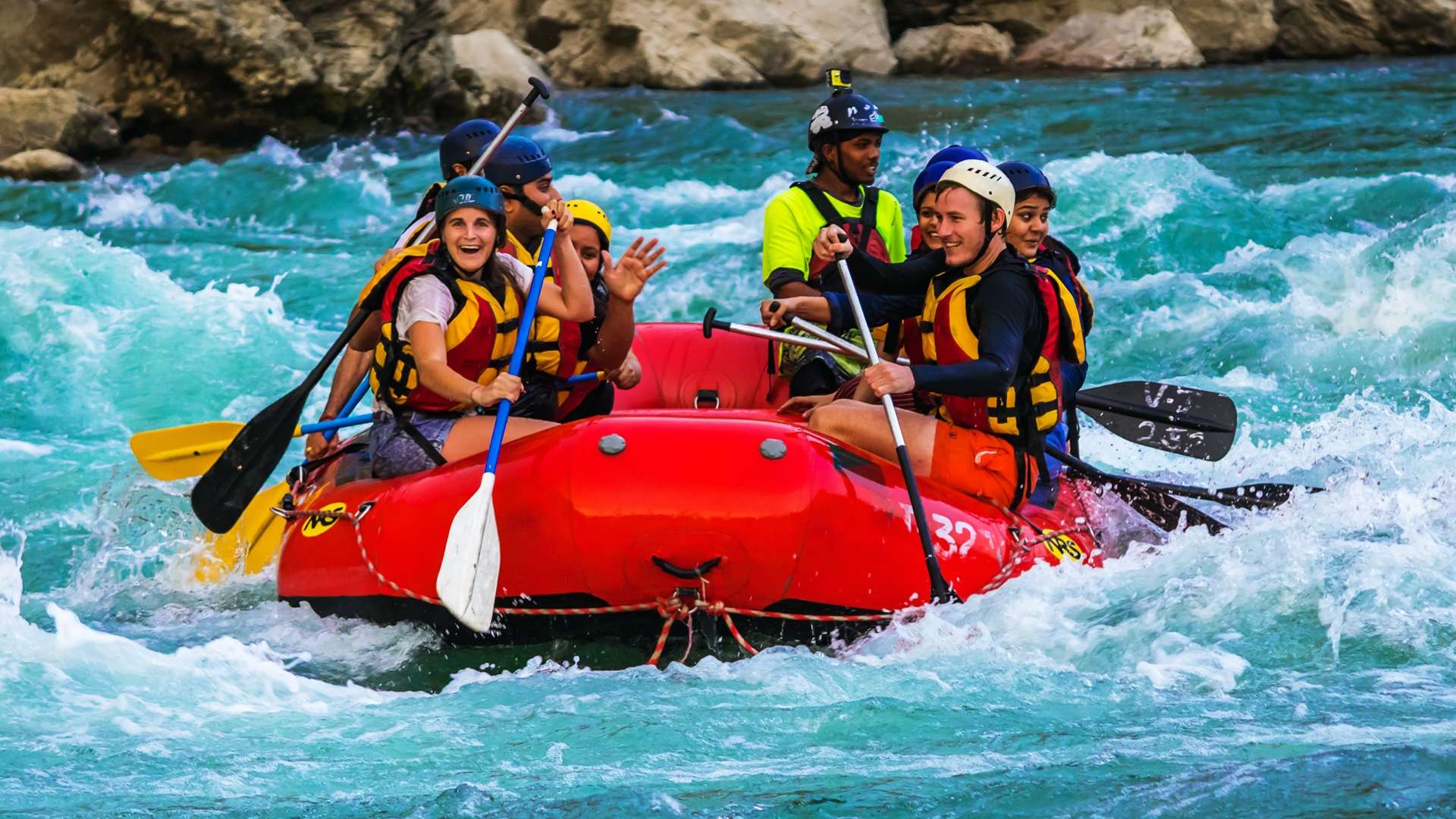 River rafting at Tana