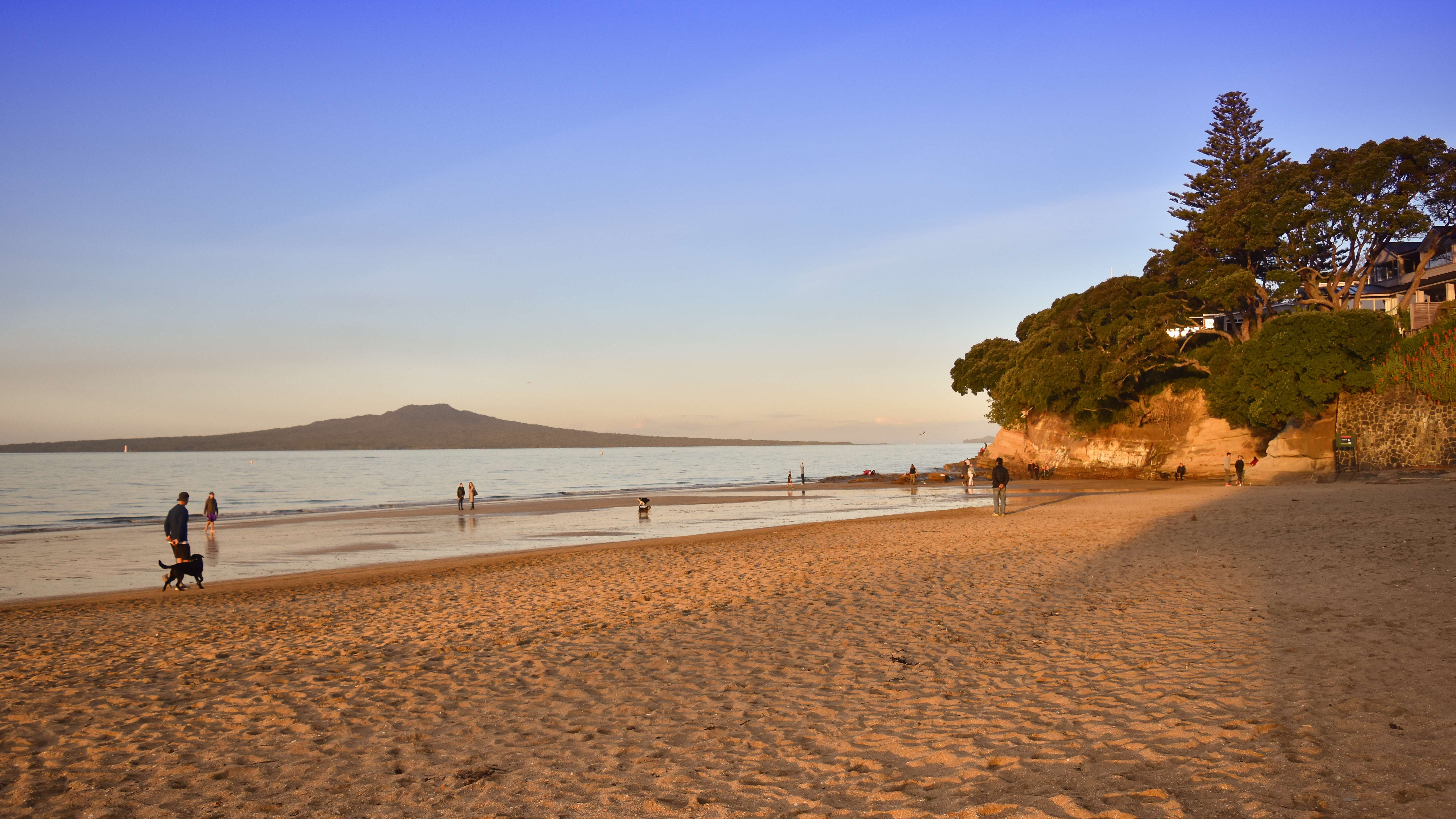 Takapuna Beach