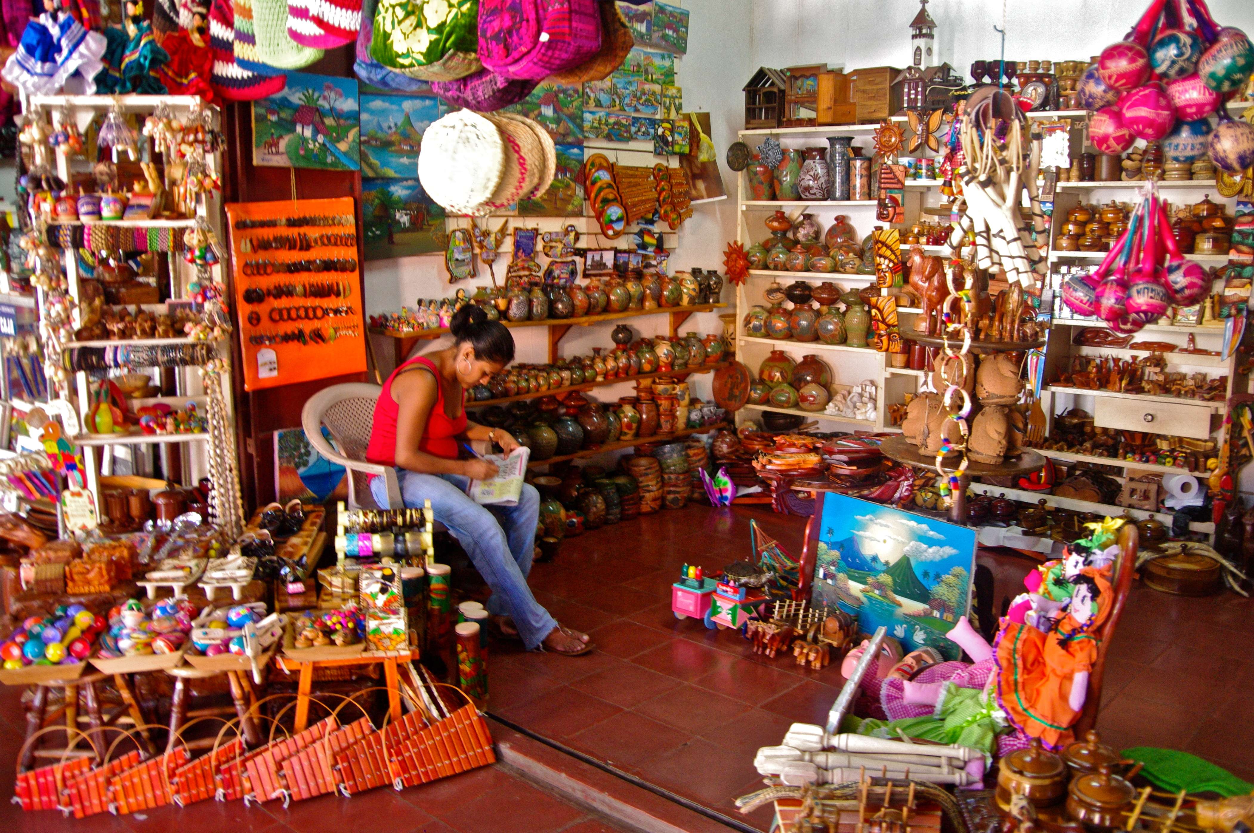 Nadi Handicraft Market