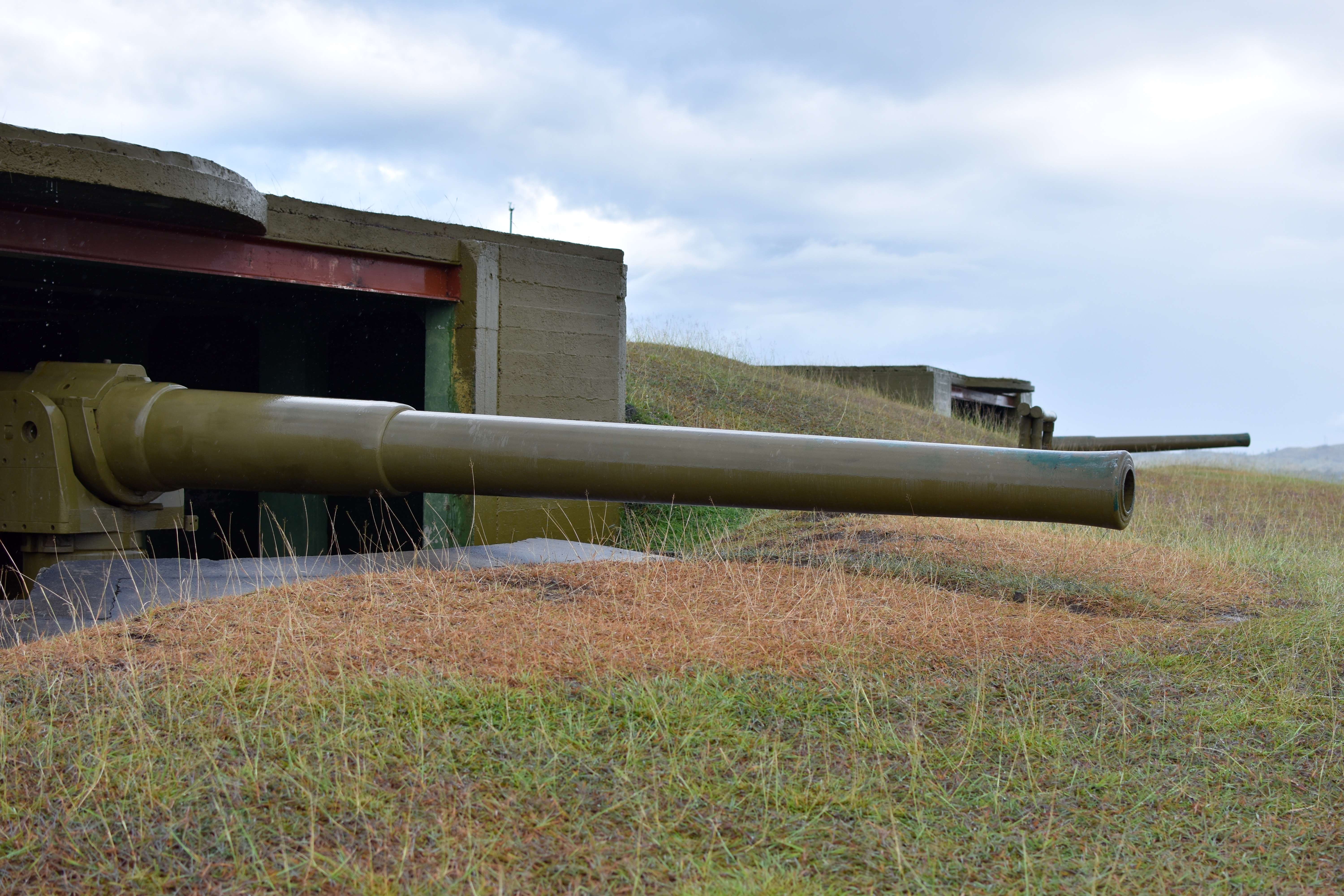 Visit Momi Bay Battery Historic Park
