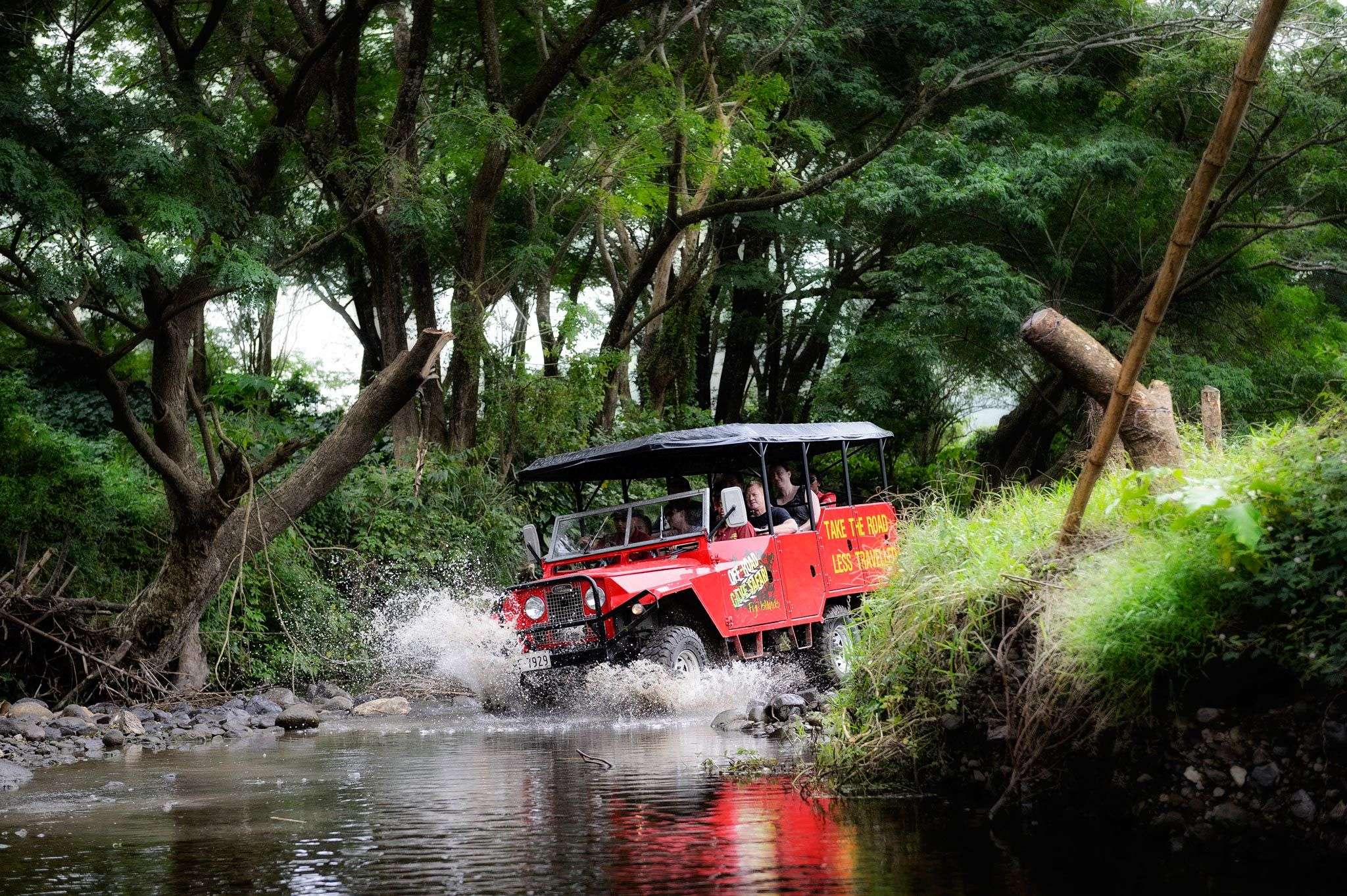 Enjoy off-road cave Safari