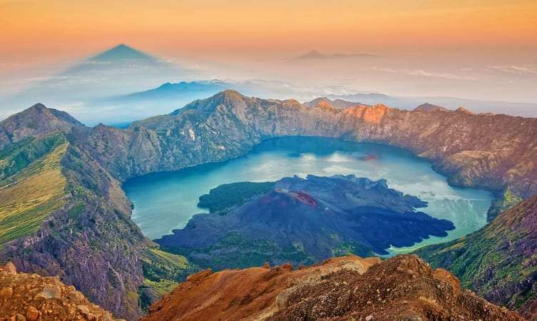 Trek to Mount Rinjani