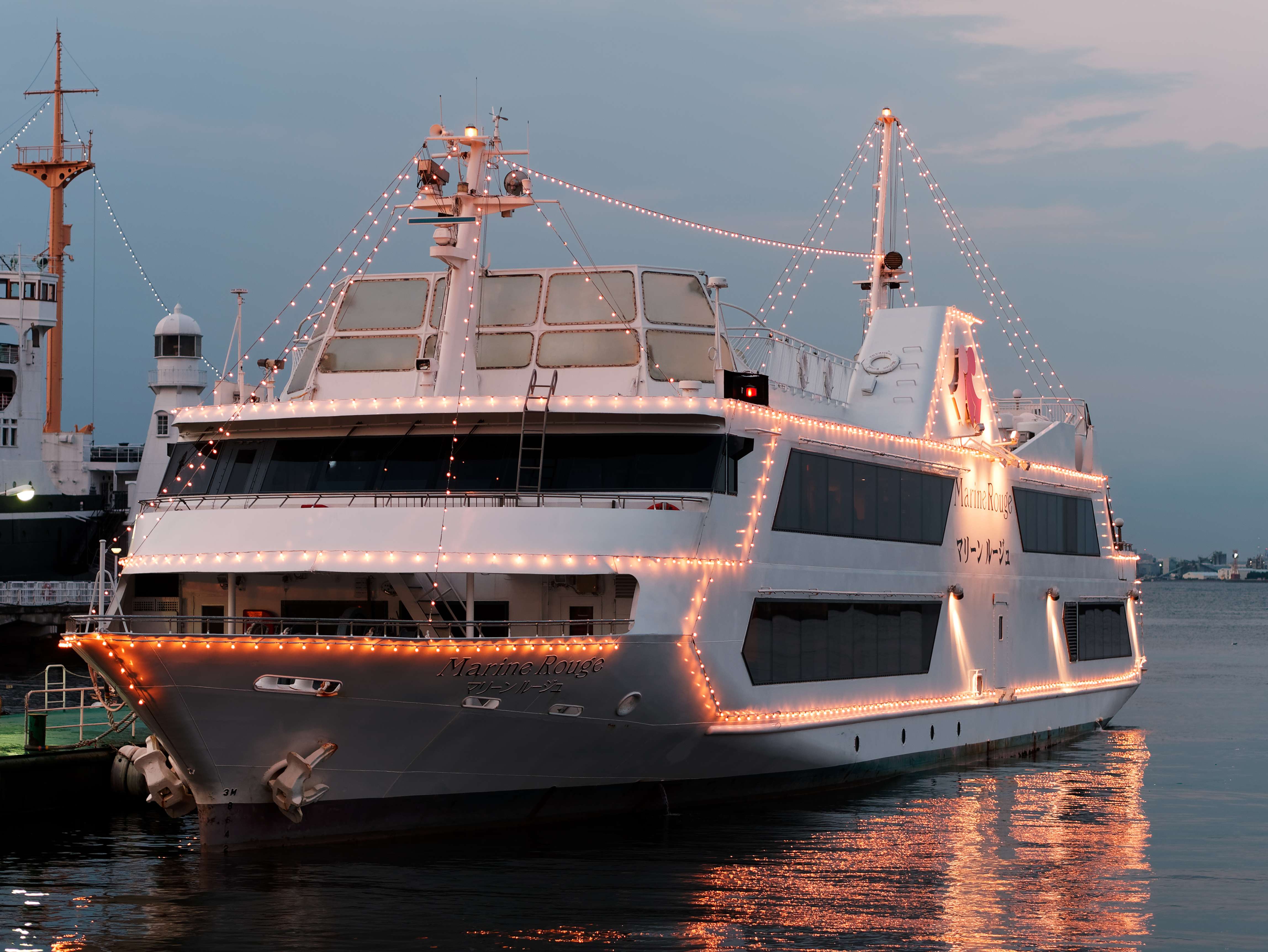 Enjoy a Night Cruise at Marine Rouge