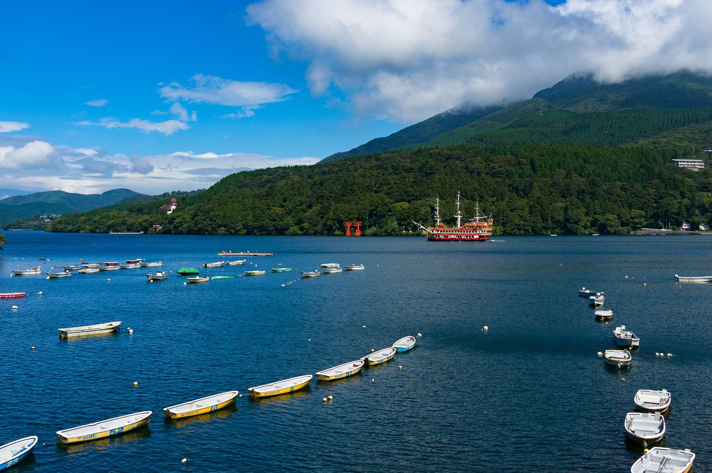 Kayaking Tour Around Lake Ashi