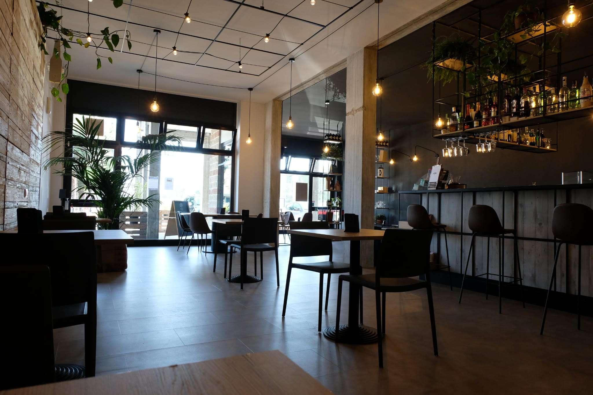 Enjoy a Refreshing Drink at Sisters Café