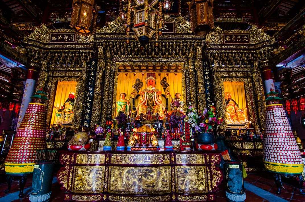 Pay a Visit to A-Ma Temple