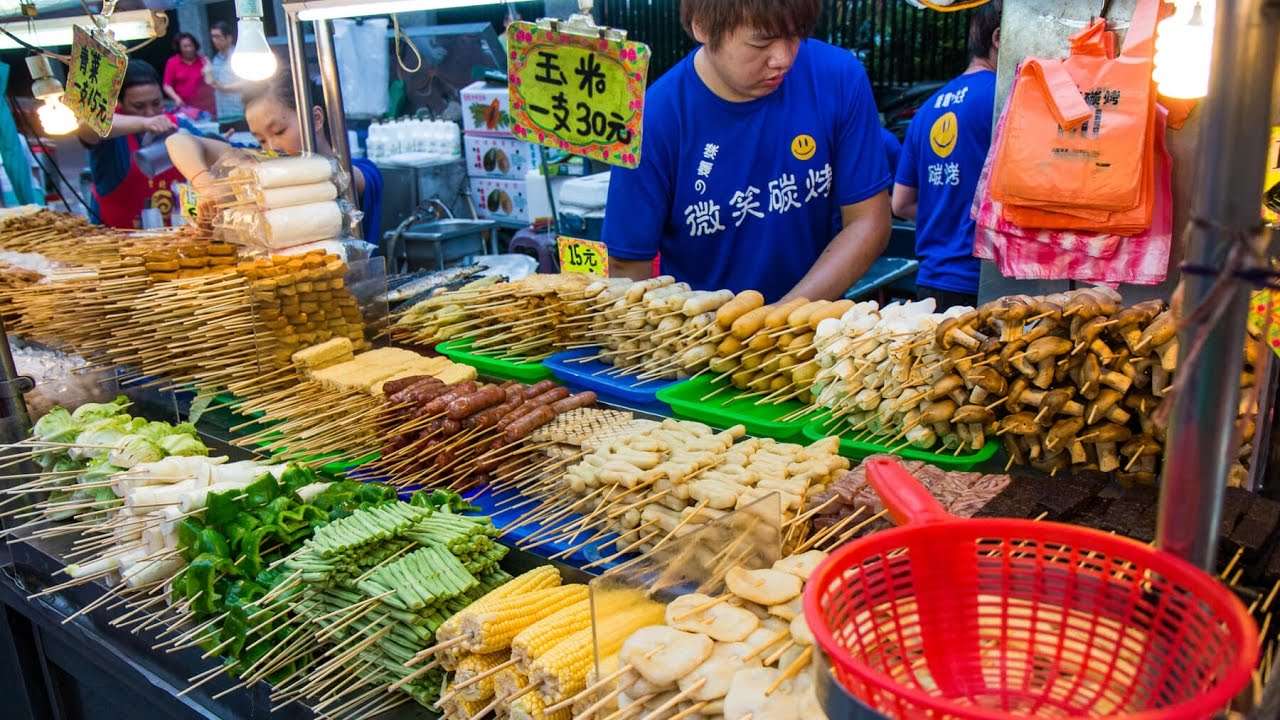 Taste Some Cheese-Mentaiko Grilled Shellfish at The Ningxia Night Market