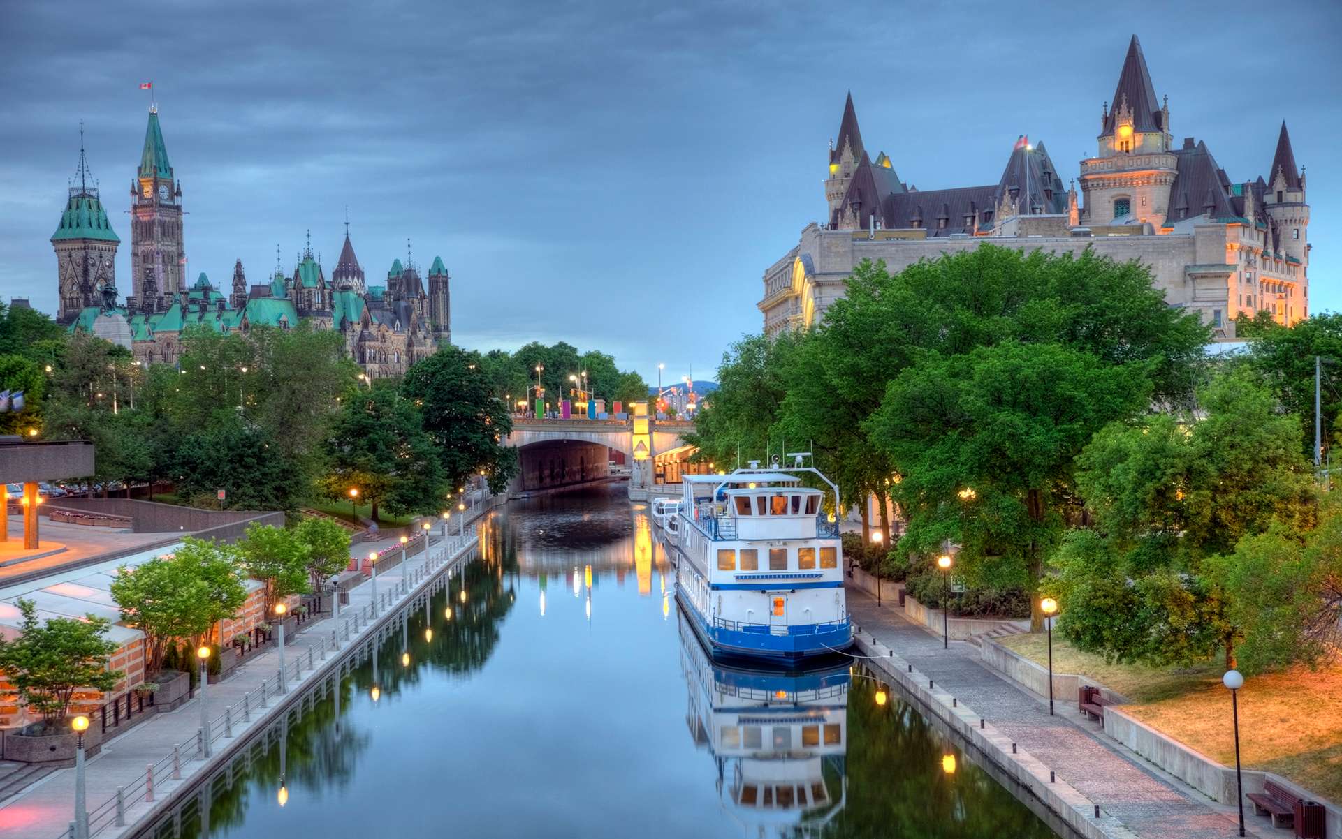 Ontario River Canal Cruise