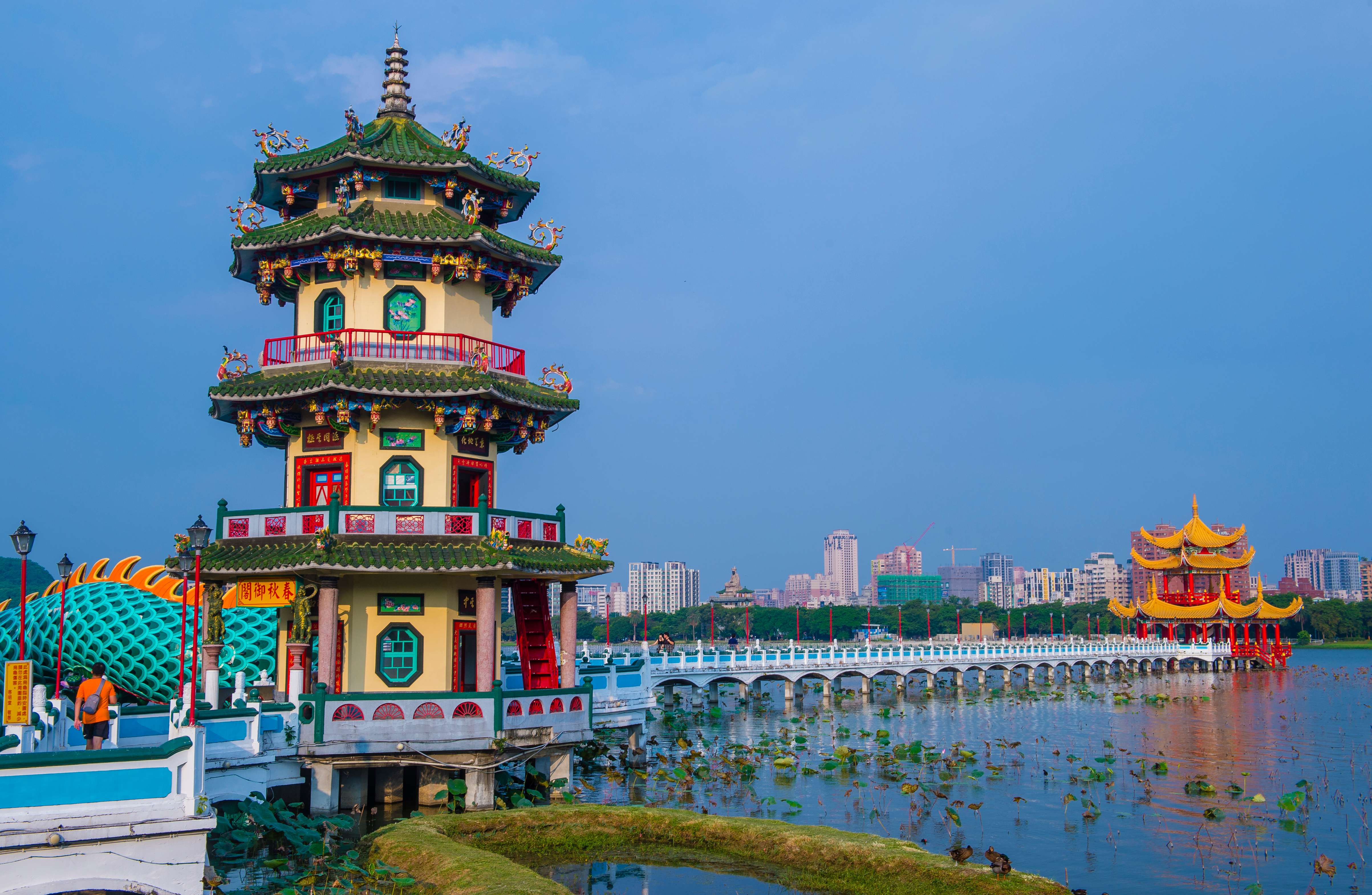 Lotus Lake Taoist Complex