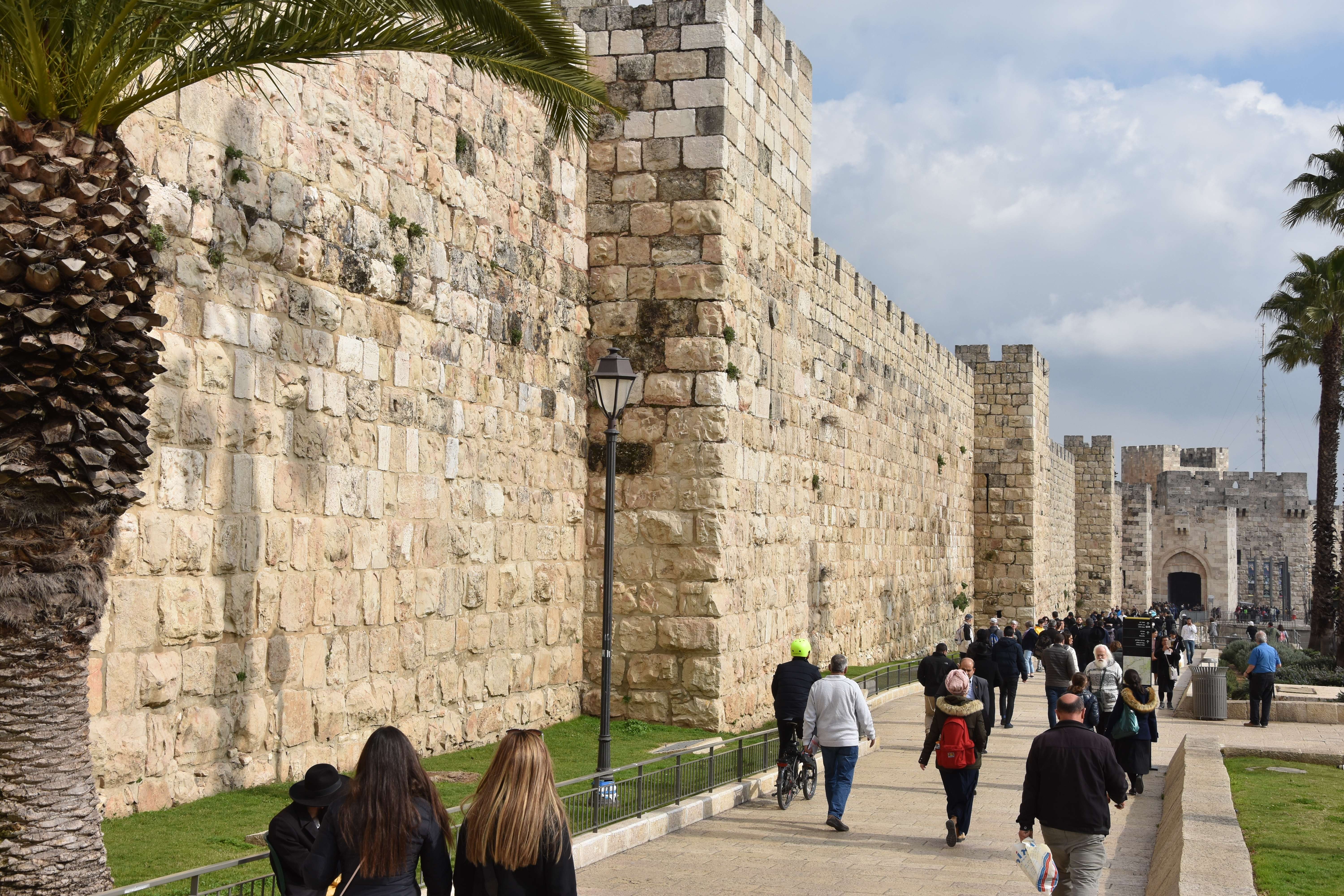Walk Through The Jaffa Gate