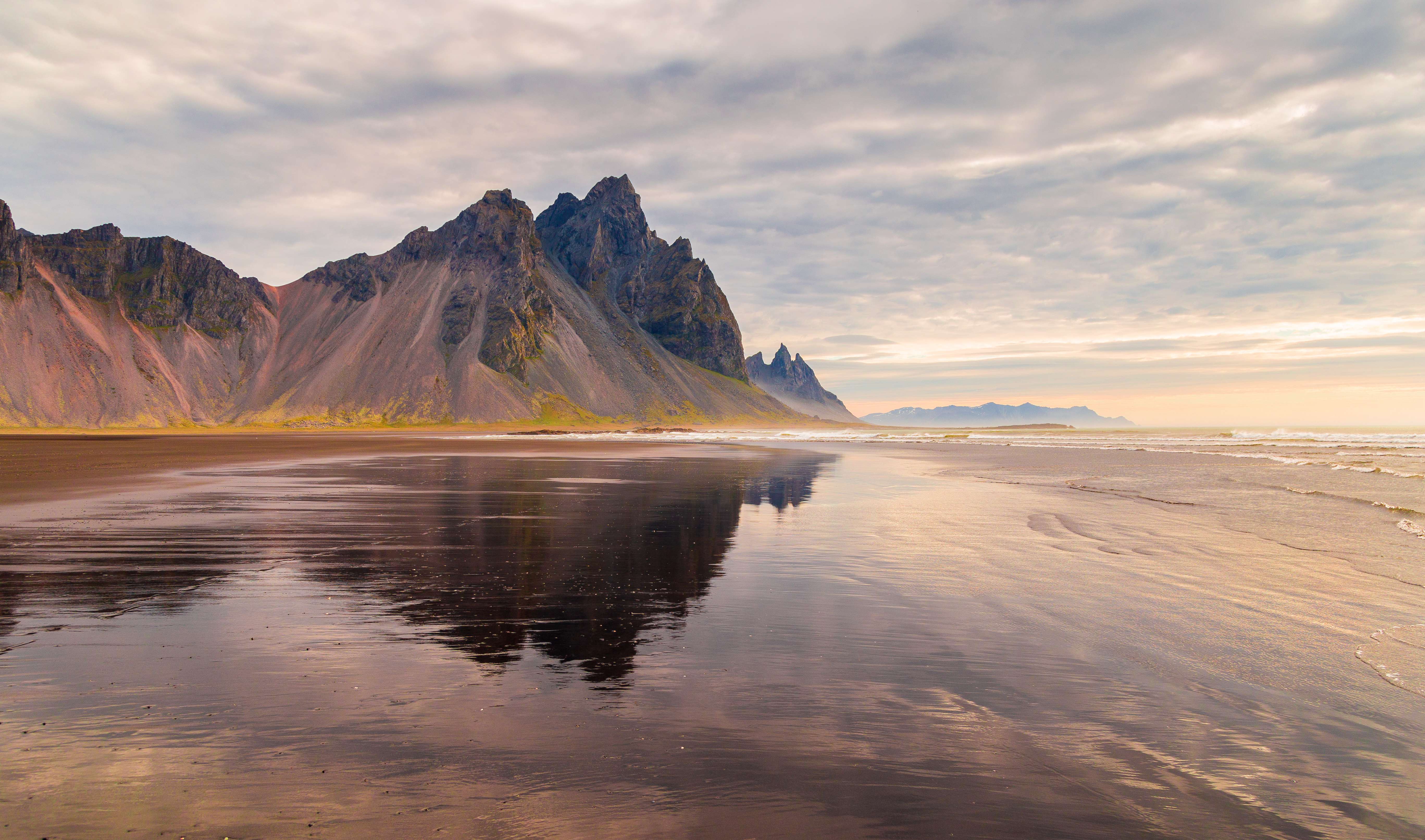 Vestrahorn Beach