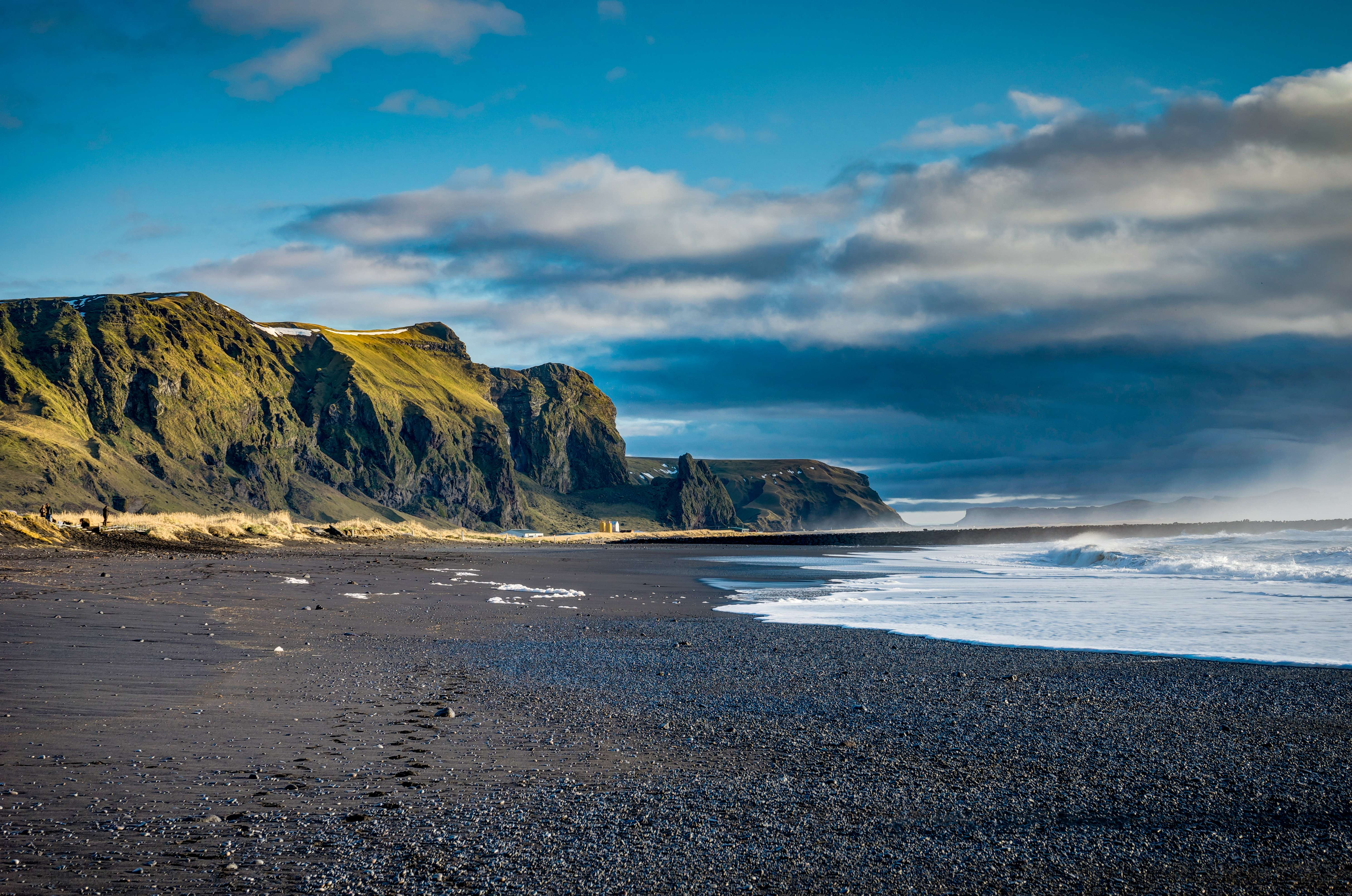 18 Beaches in Iceland For A Perfect Sunny Getaway!