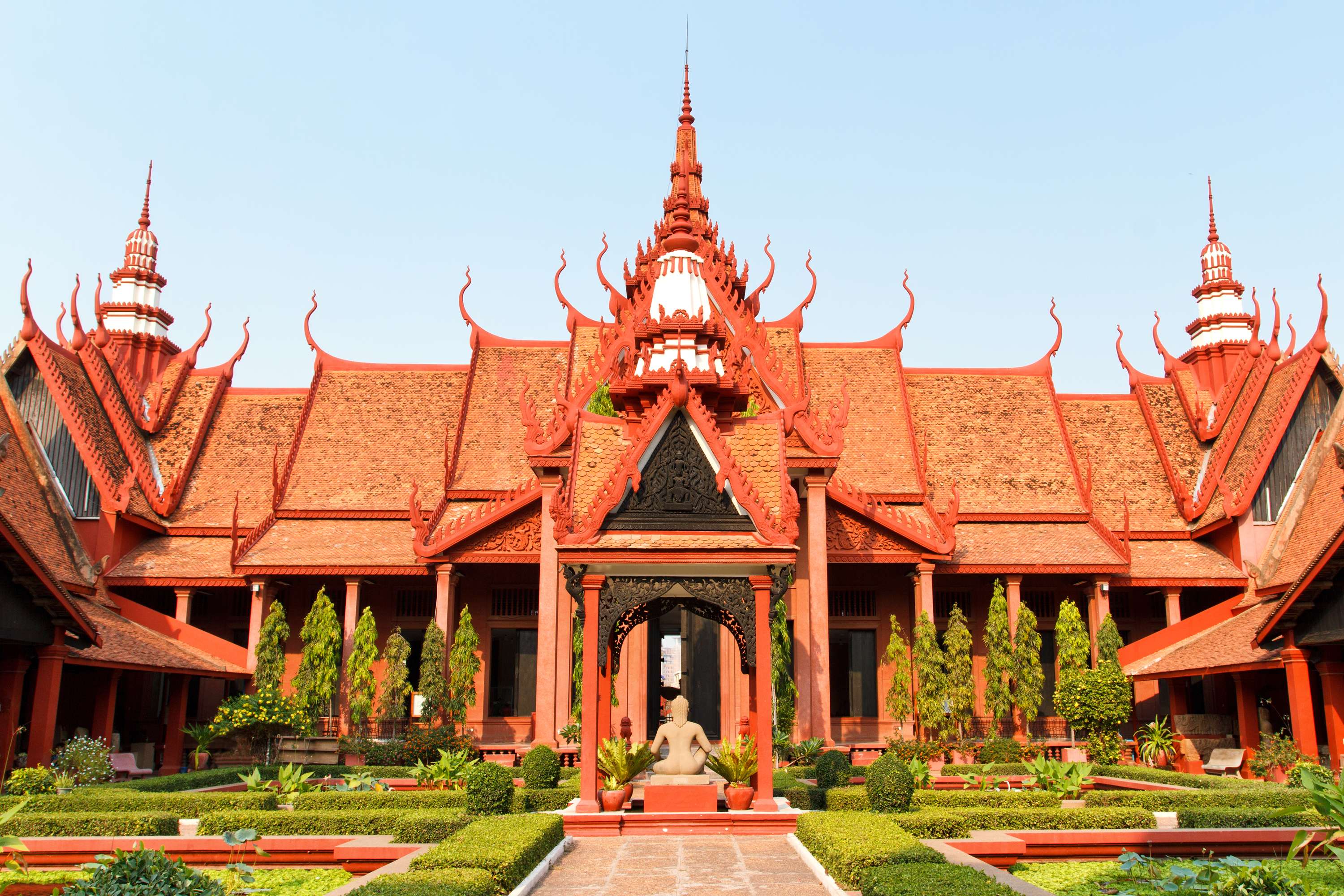 Visit National Museum of Cambodia