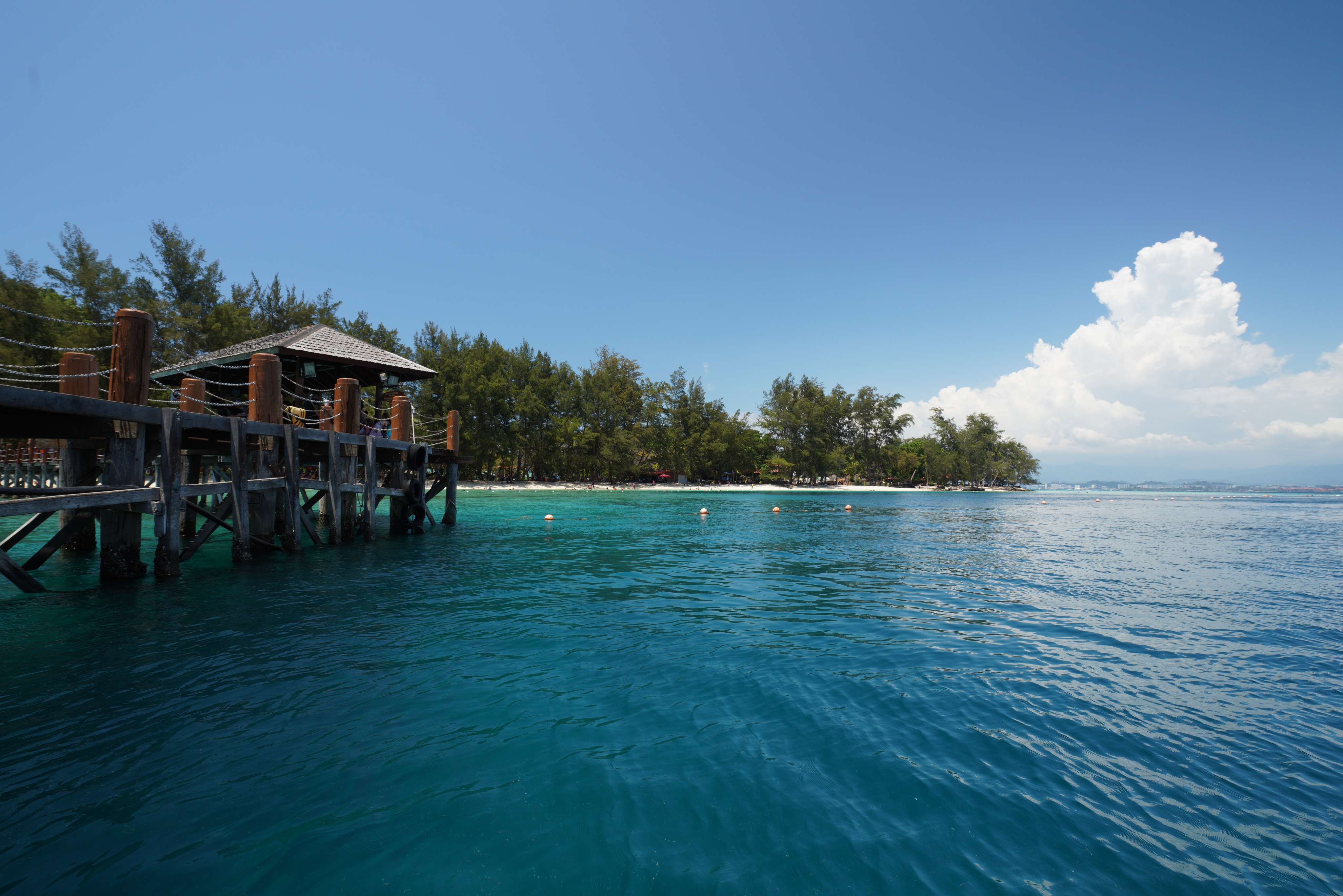 Enjoy at Tunku Abdul Rahman Marine Park