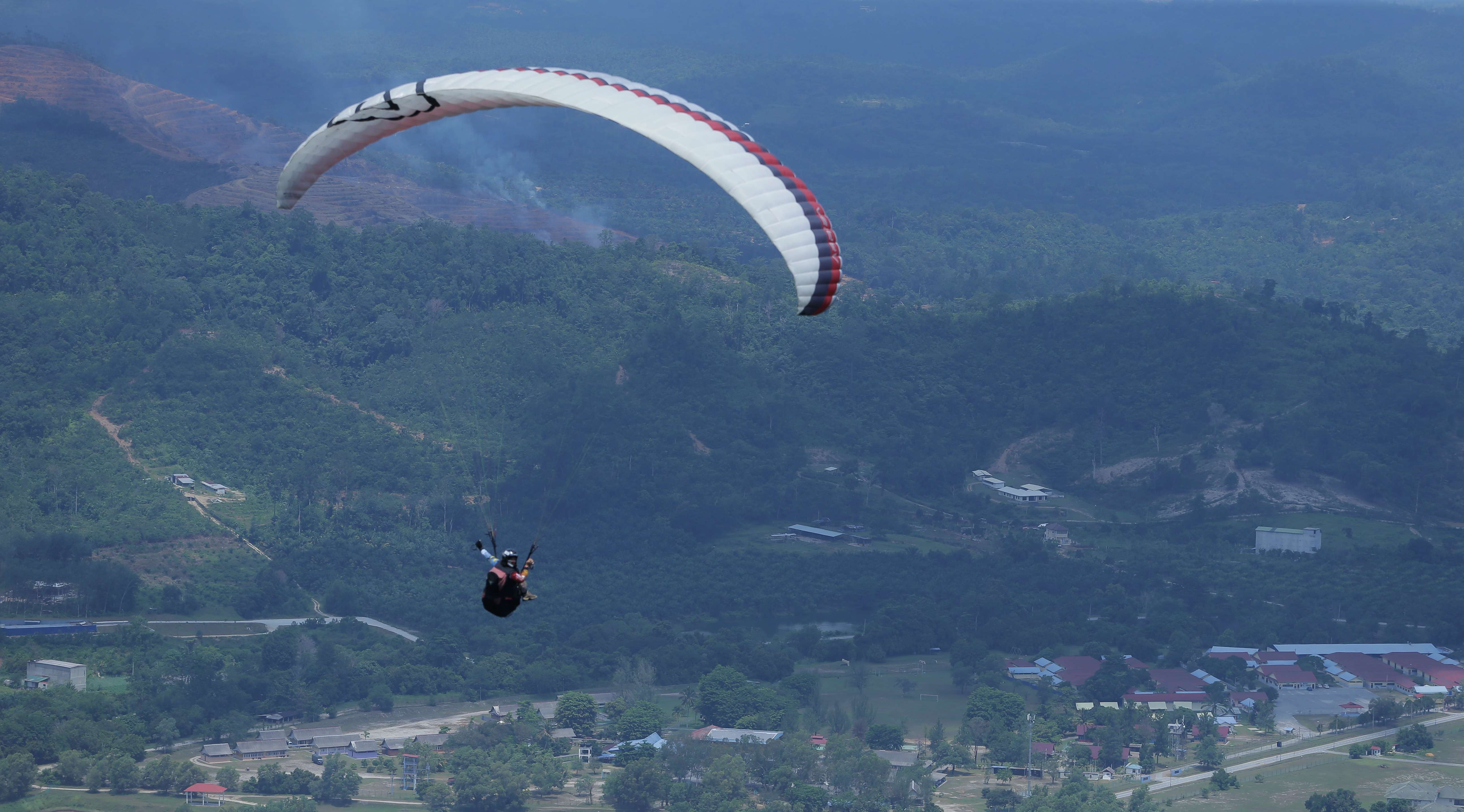 Paragliding in Kota Kinabalu