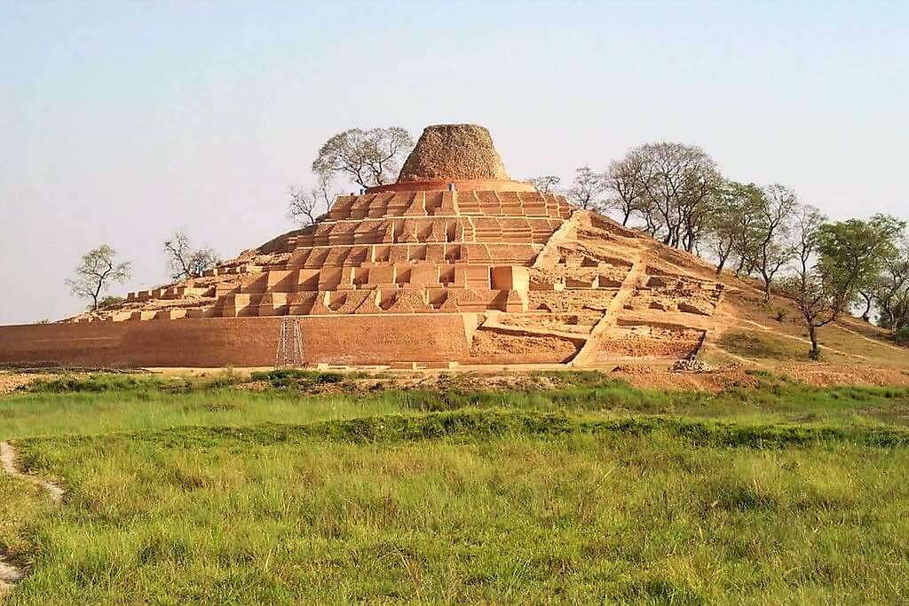 Kesaria Stupa, East Champaran