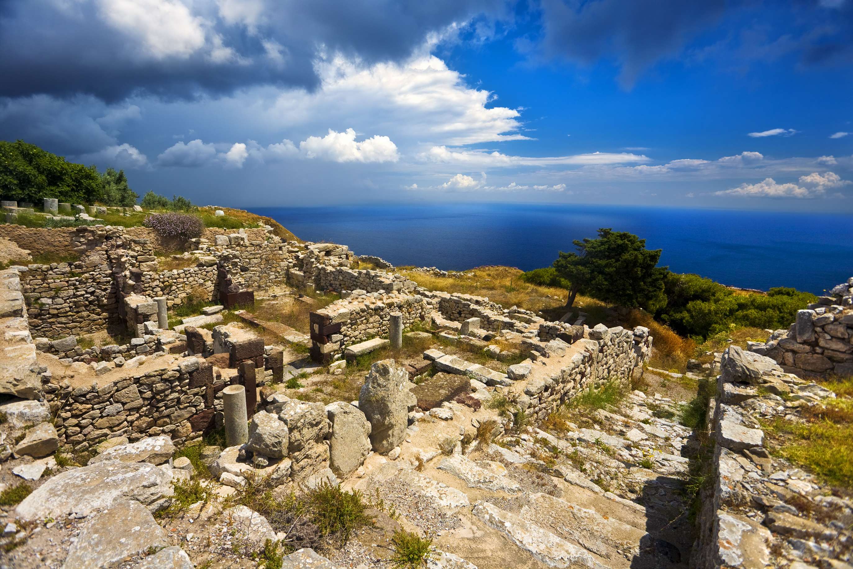 Visit Ancient Thira