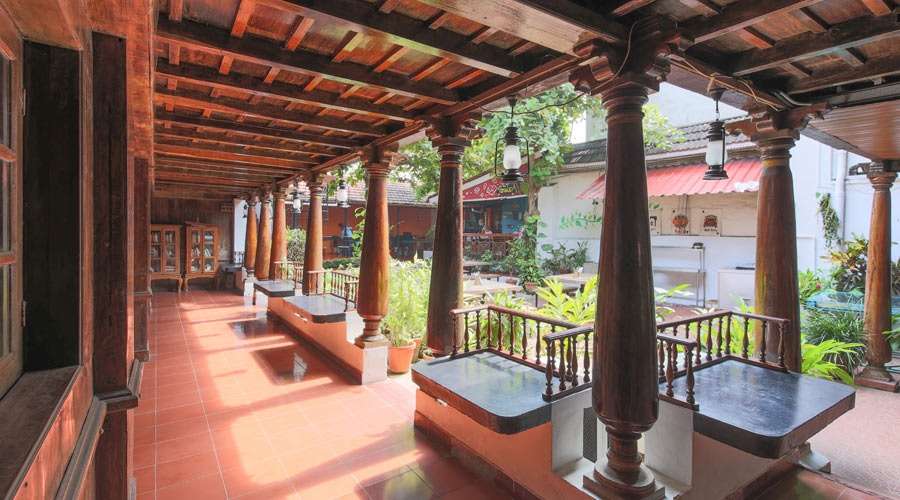 Rossitta Wood Castle